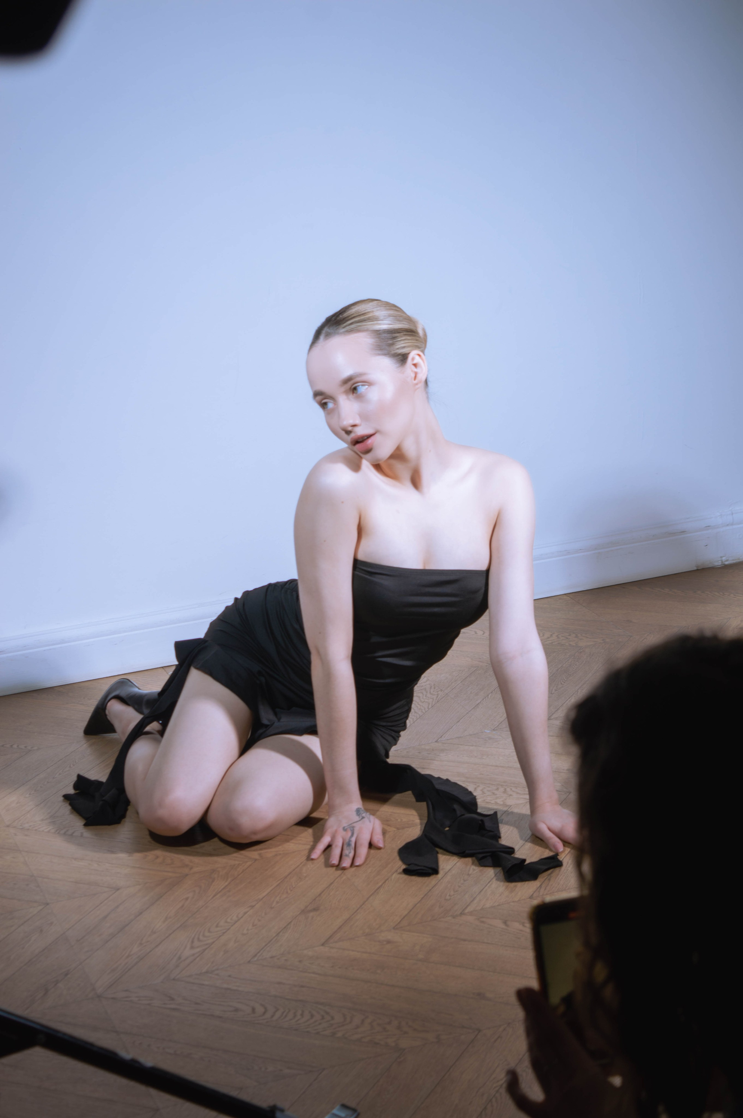 Бэкстейдж со съёмки. Фотограф Анастасия Лощакова в Москве