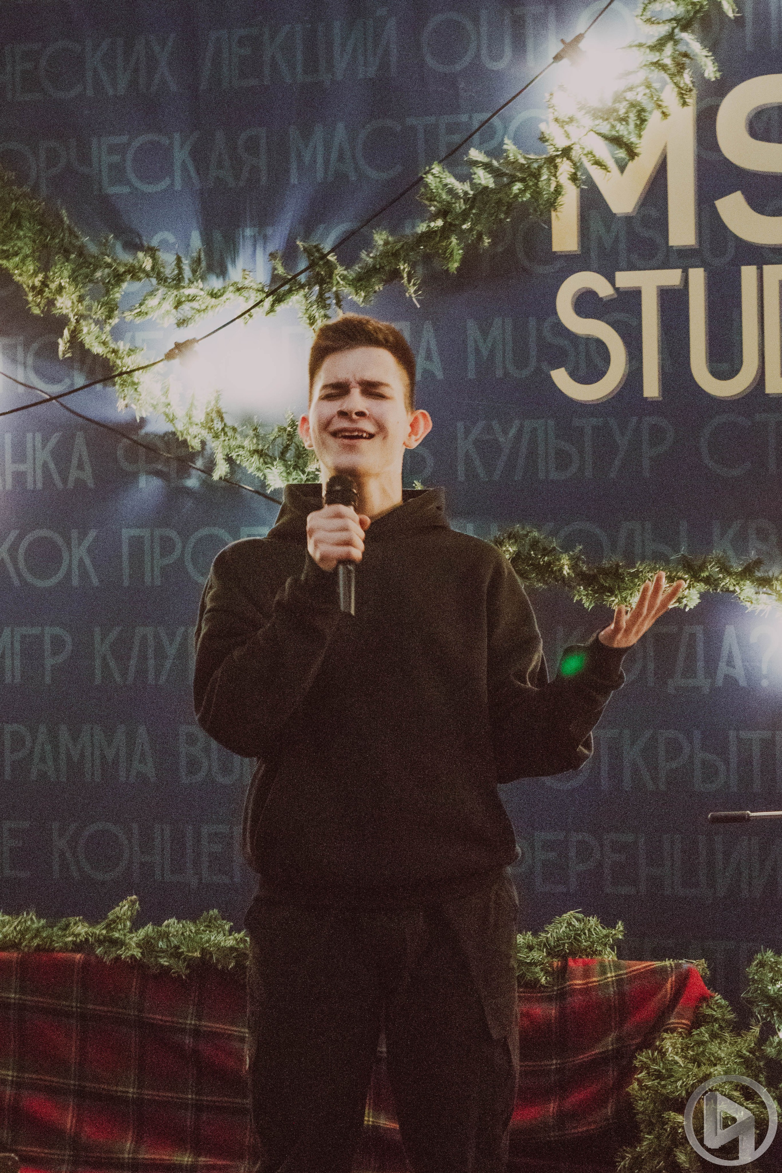 Квартирник MSLU STUDLIFE. Фотограф Анастасия Лощакова в Москве