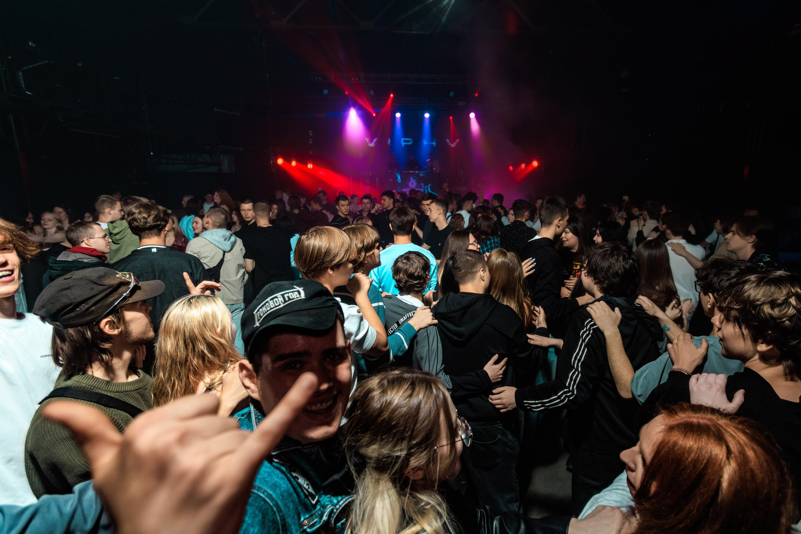 День первокурсника | Свобода. Репортажный фотограф Екатеринбург | Яркий, качественный репортаж | Концерты, клубы, репортаж, праздники, корпоративы