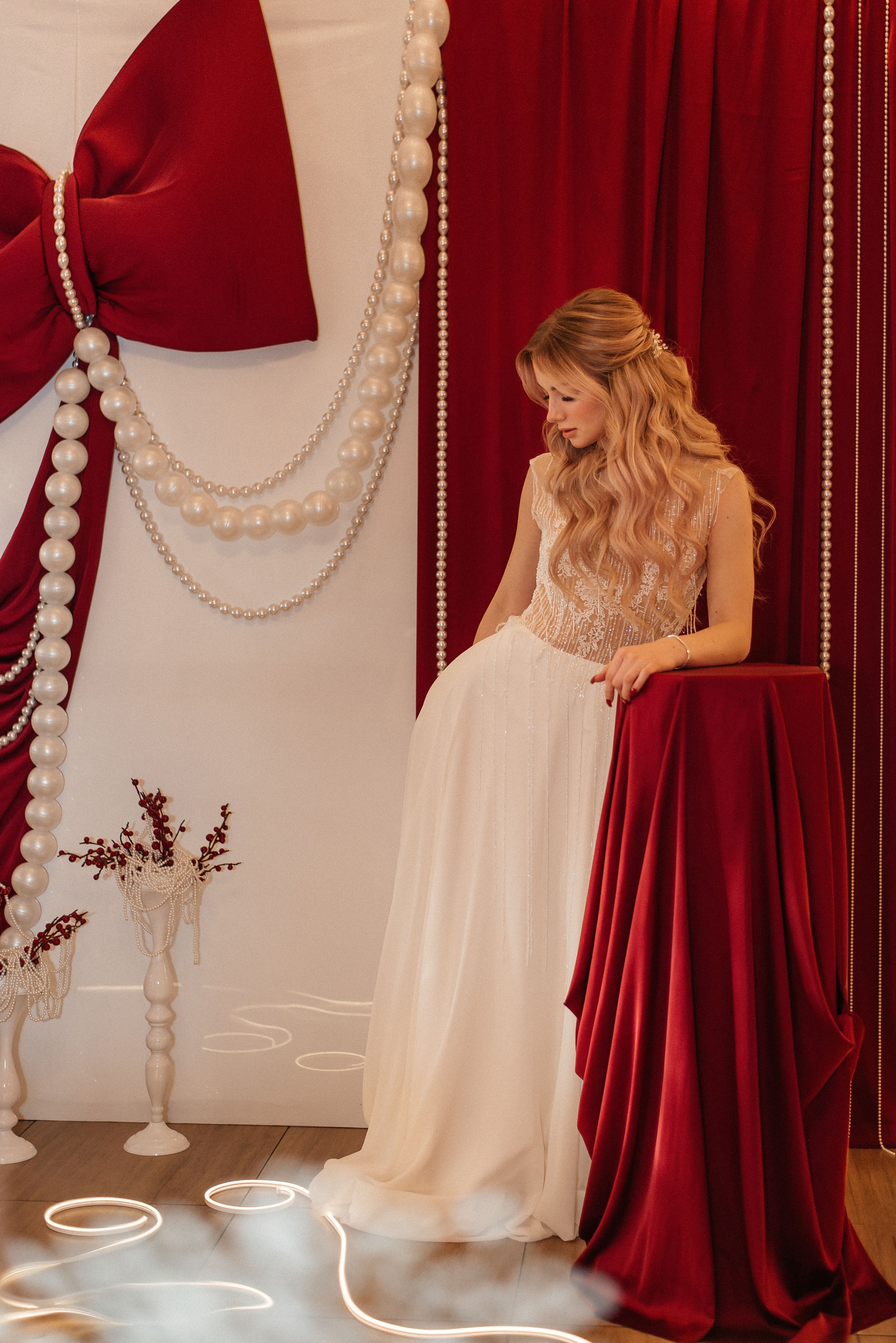 На фотозоне. Свадебный и портретный фотограф lifestyle