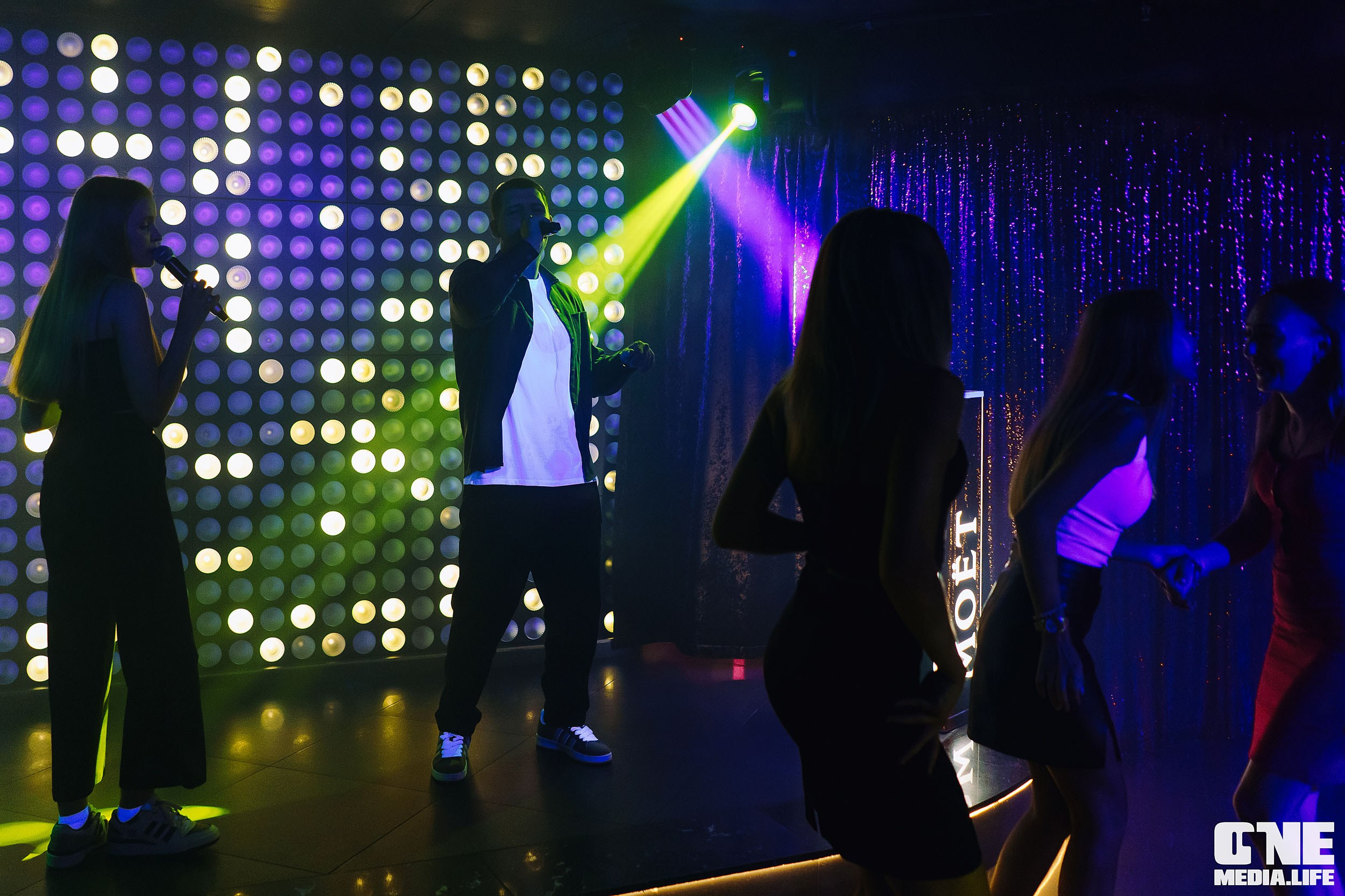 Фоторепортаж из караоке-клуба Эйфория. One Media Life: фоторепортажи, фотоотчеты с мероприятий и заведений