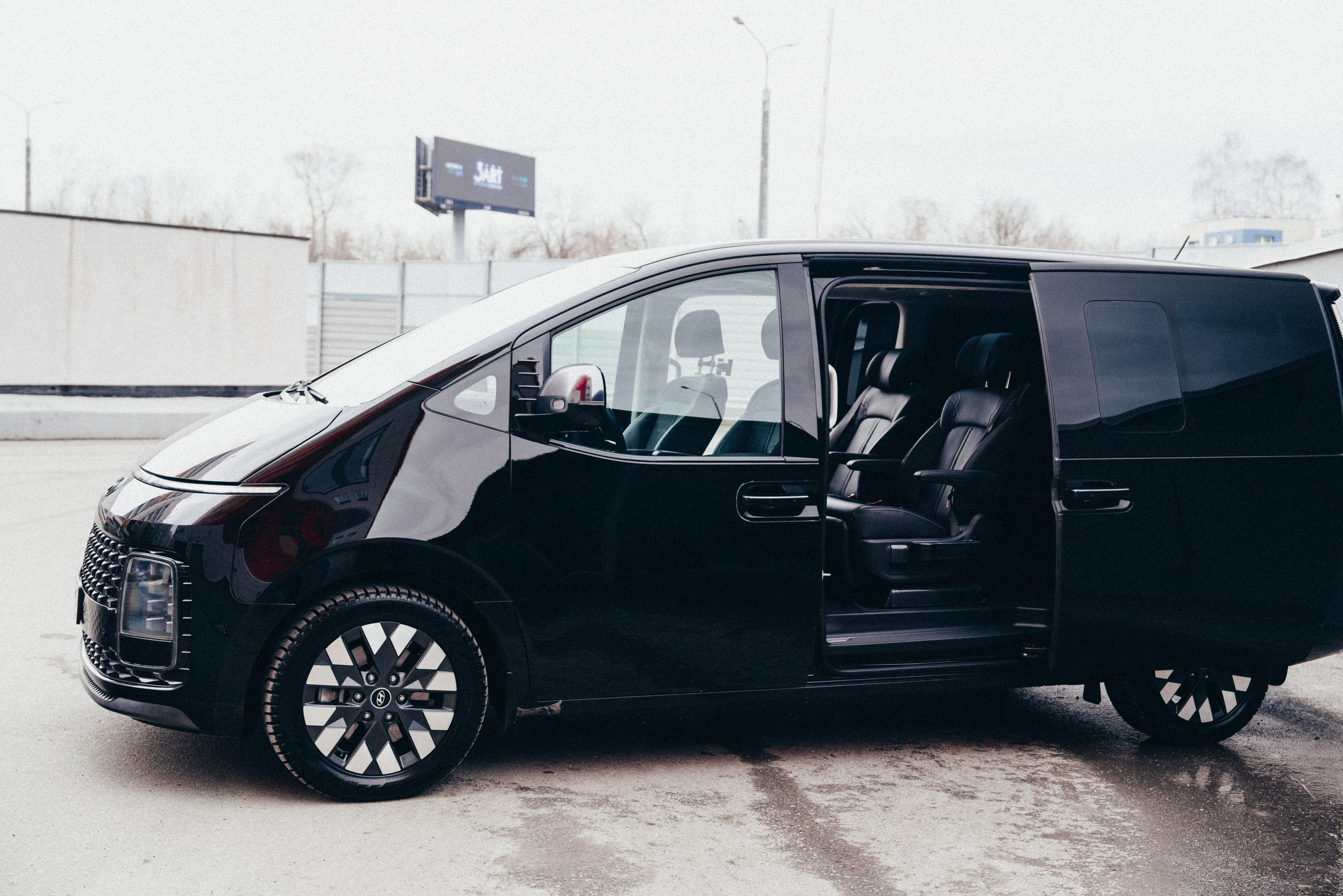 Hyundai Staria. Идеальные портреты для соцсетей — Фотограф Ленар