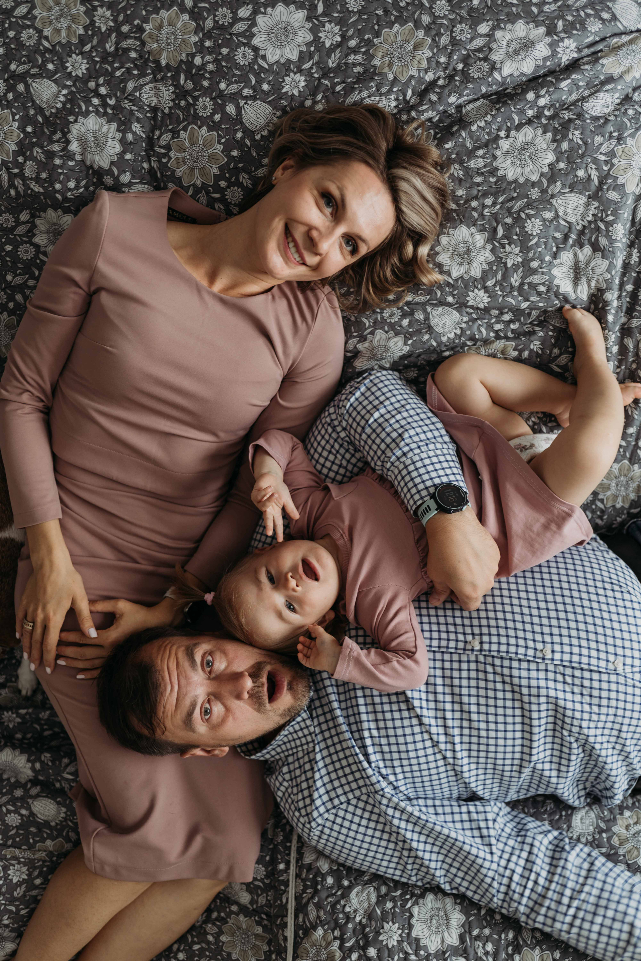 Катя, Илья и малышка Агата. Семейный и контент фотограф в Москве и Троицке Горелова Лизавета