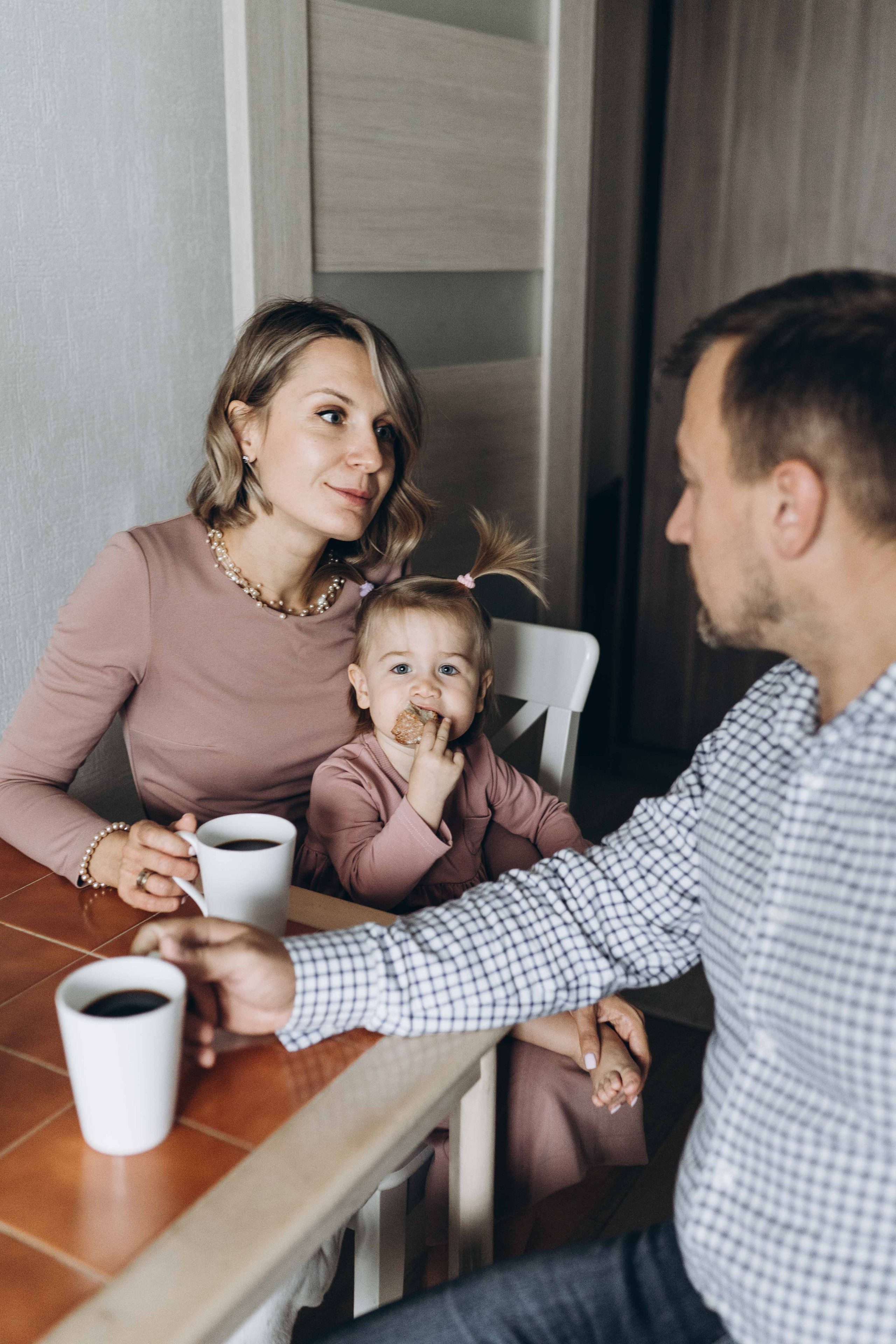 Катя, Илья и малышка Агата. Семейный и контент фотограф в Москве и Троицке Горелова Лизавета