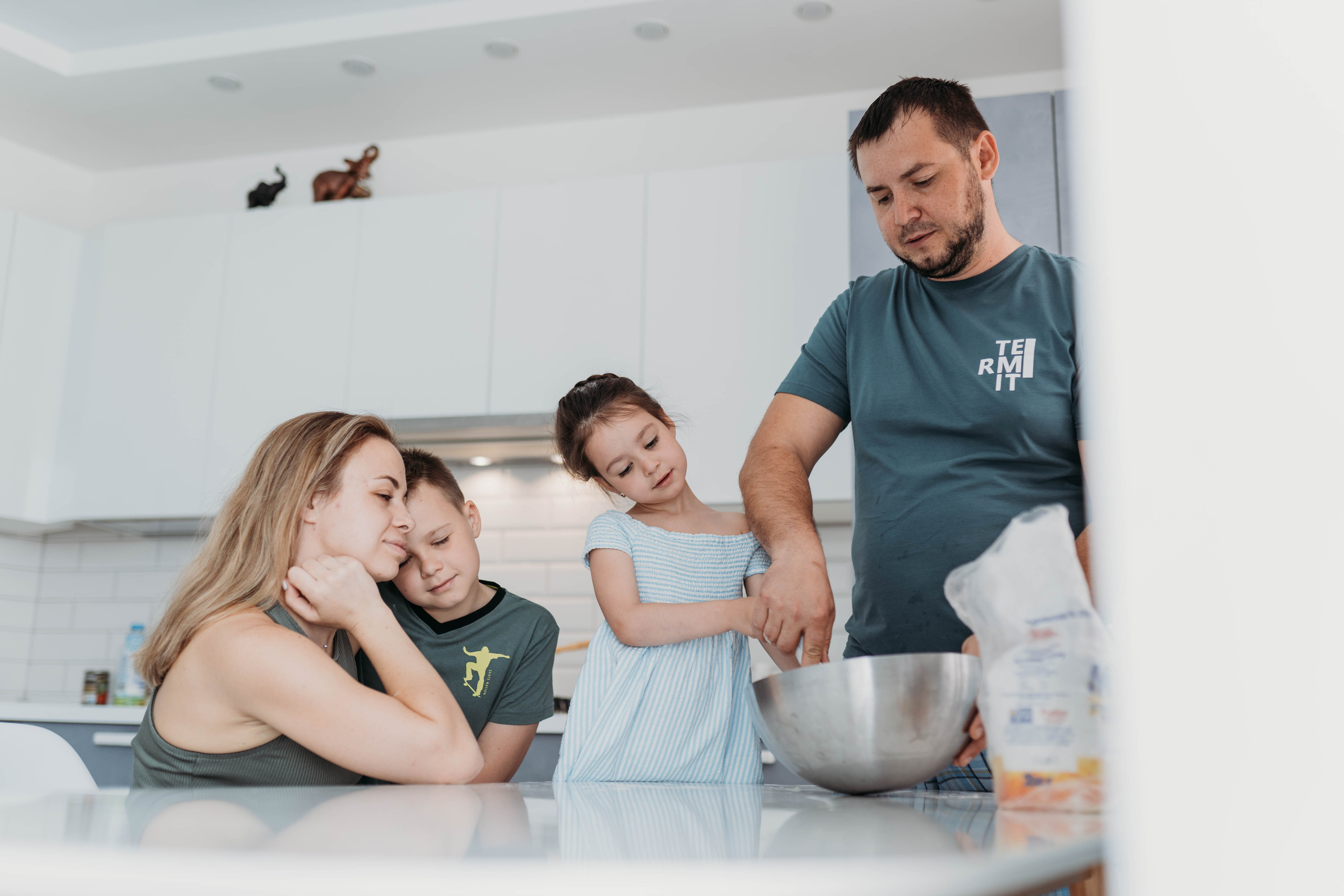 Оксана и Денис, их дети и хомячки. Семейный и контент фотограф в Москве и Троицке Горелова Лизавета