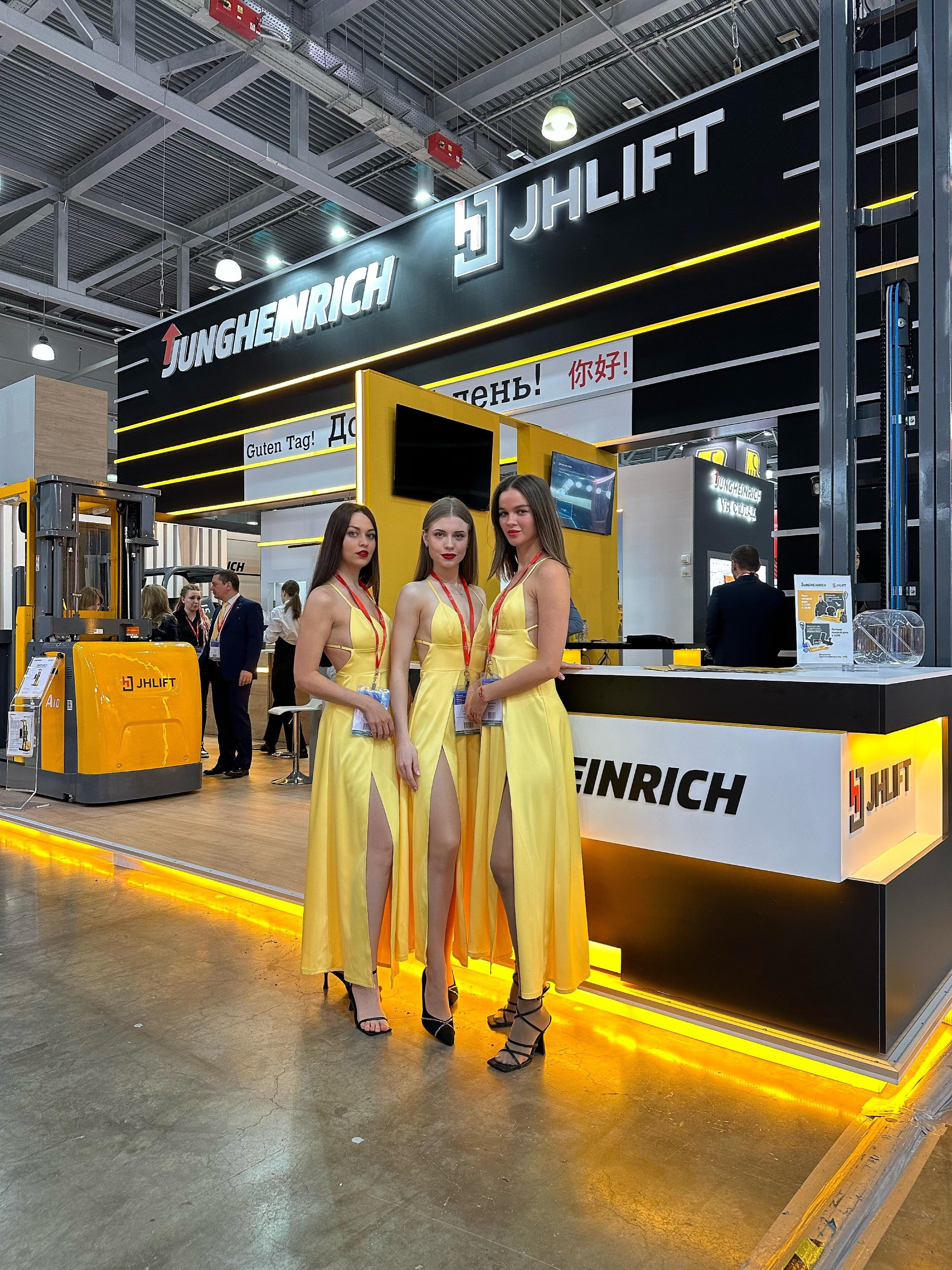 Стилизация выставок/показов. Стилист и имиджмейкер в Москве. Сталина Тамара