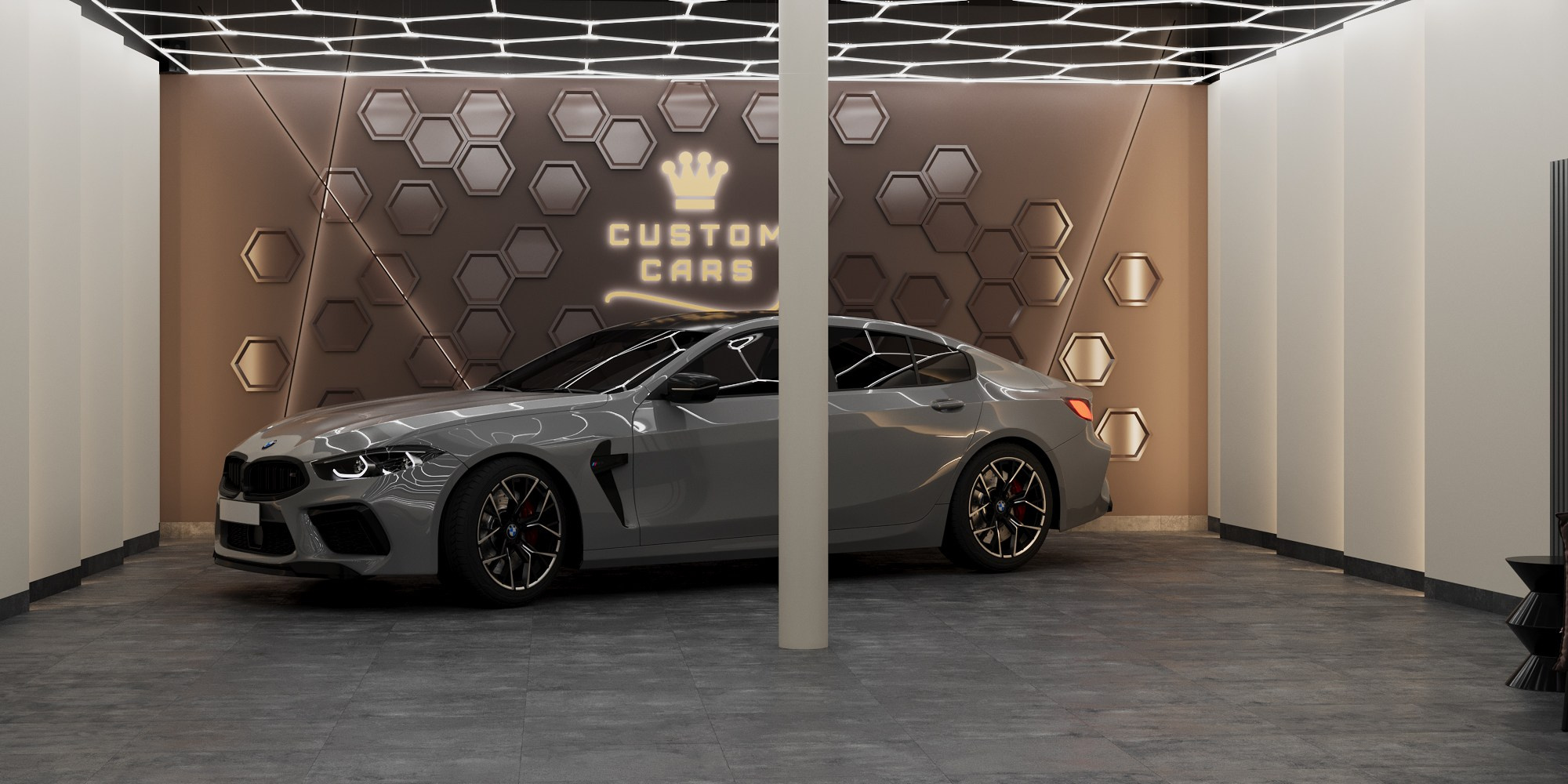 Панорамный вид зоны демонстрации автомобиля в детейлинг-ателье