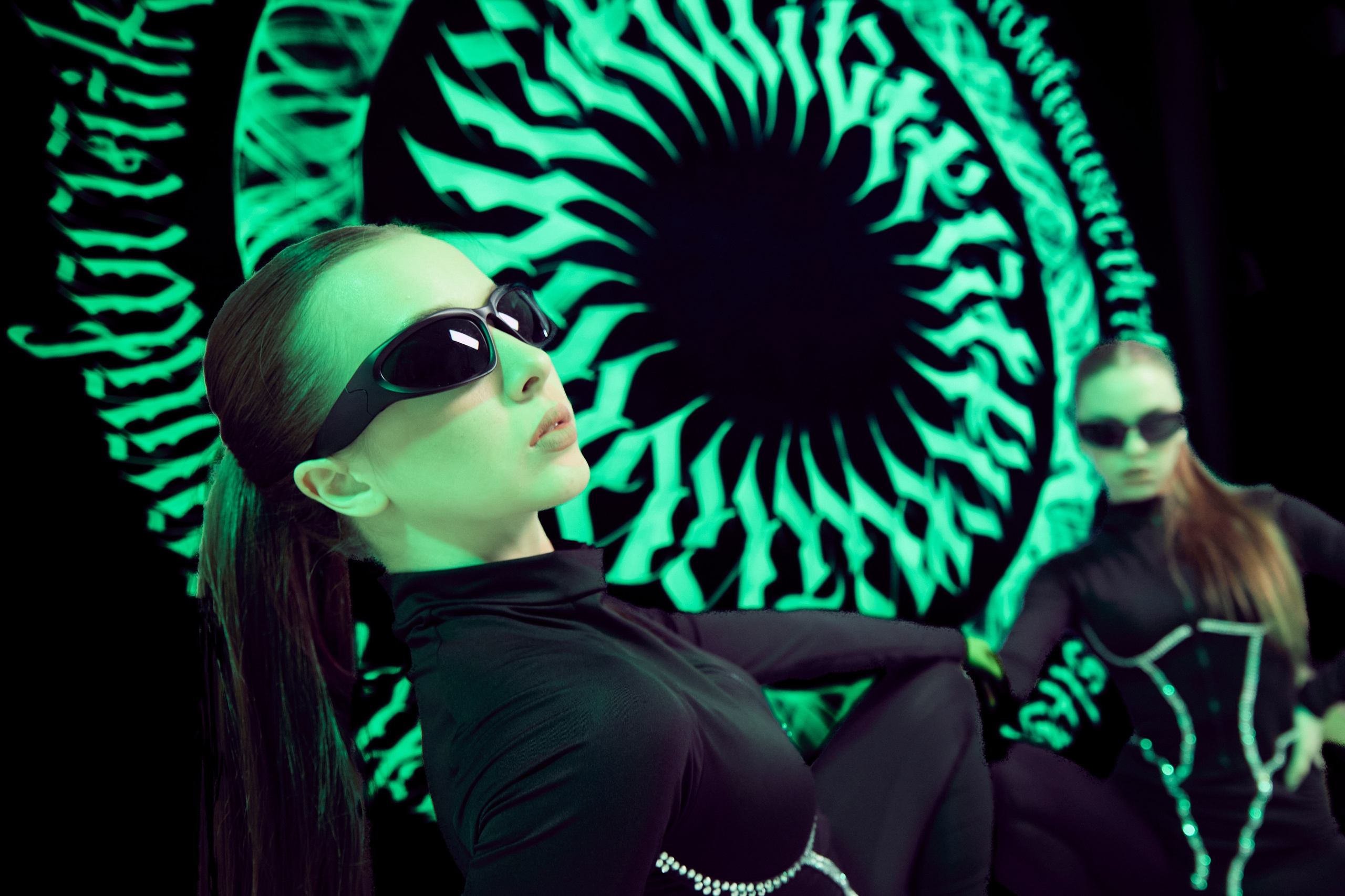 «MATRIX» VIVA GLAM. Фотограф и видеограф в Кургане Леонид Корнильев