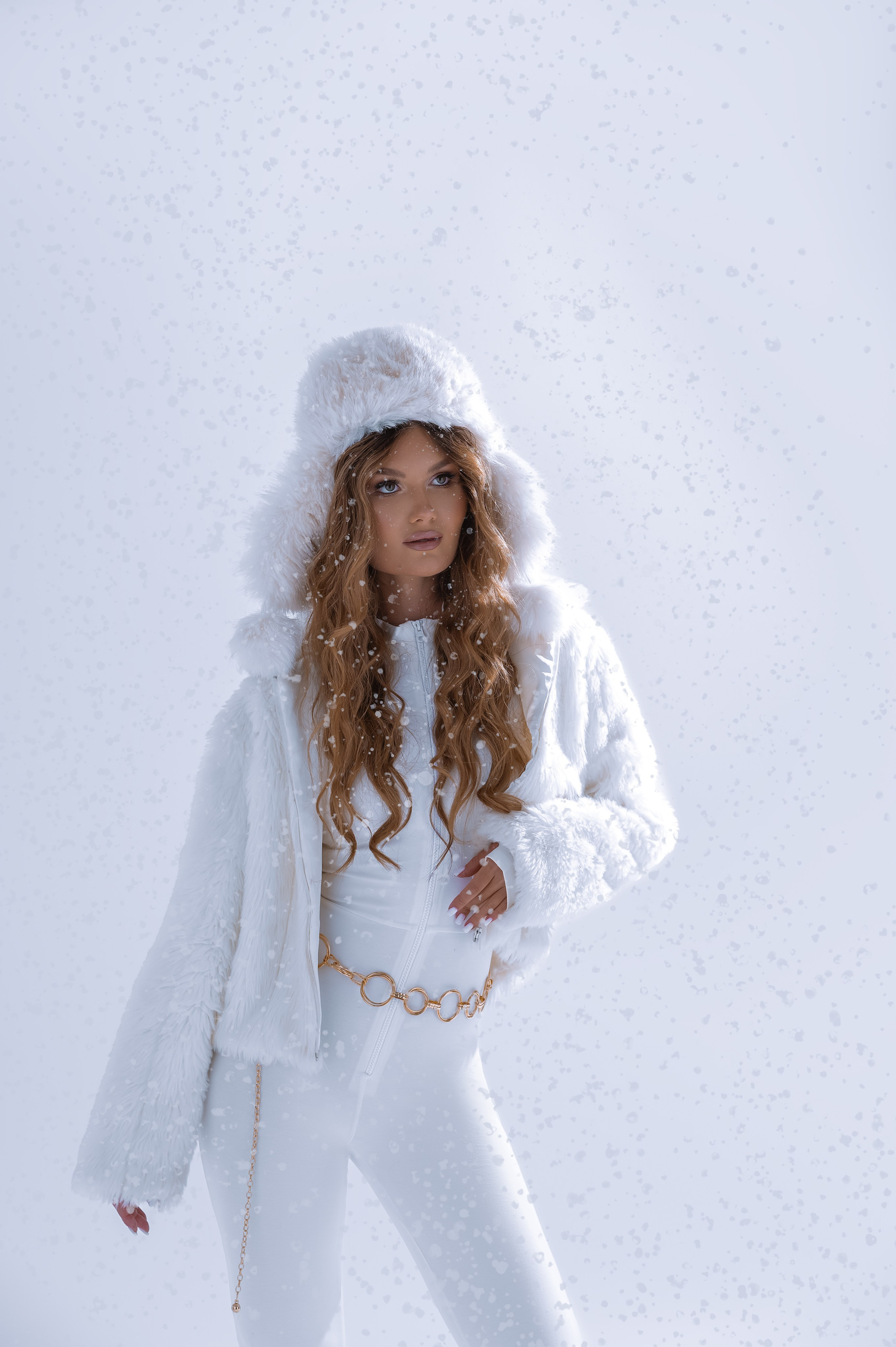 новогодняя фотосессия, фотограф Беларусь, индивидуальная фотосессия, фотосессия для брендов, съемка для магазина одежды, сноуборд, фотосессия со сноубордом, студийная фотосессия, съемка для маркетплейсов, фотограф Минск, фотодень Минск, фотограф Ольга Шаповалова (Жардецкая) 