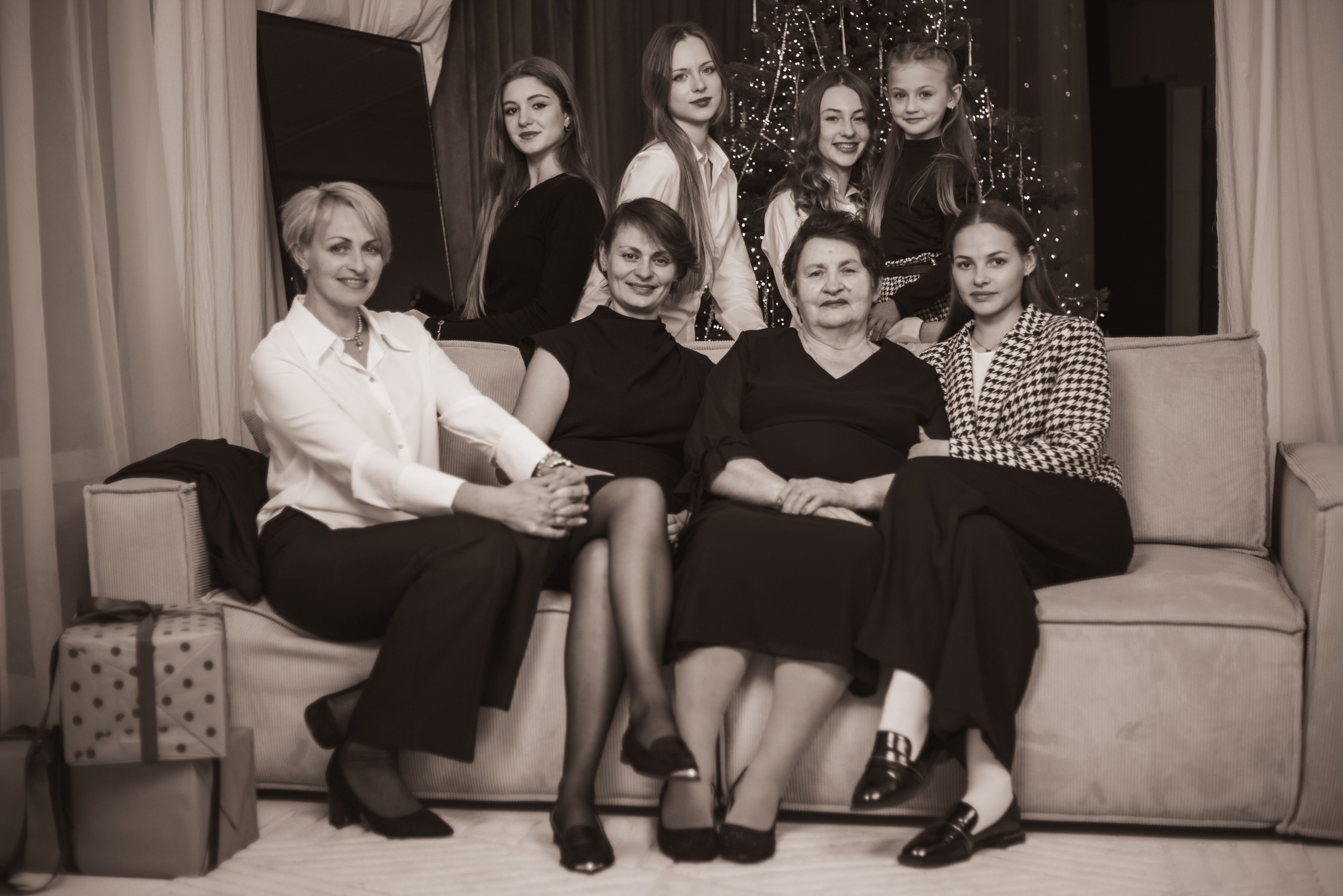 Новогодняя Студия. Уличный фотограф Города N