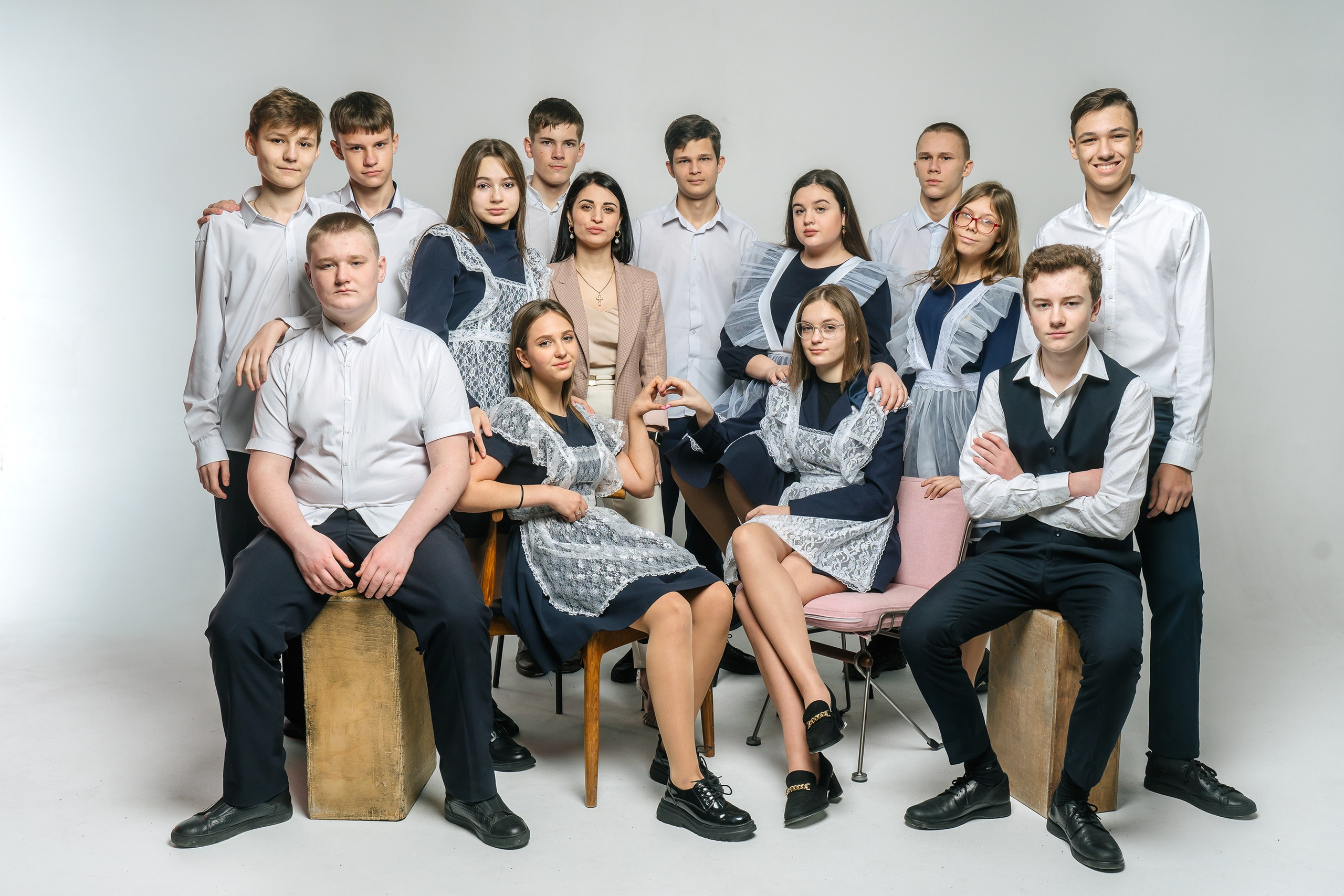 Фотографии с одноклассниками. Выпускные альбомы, школьные фотосессии в городе Новороссийске