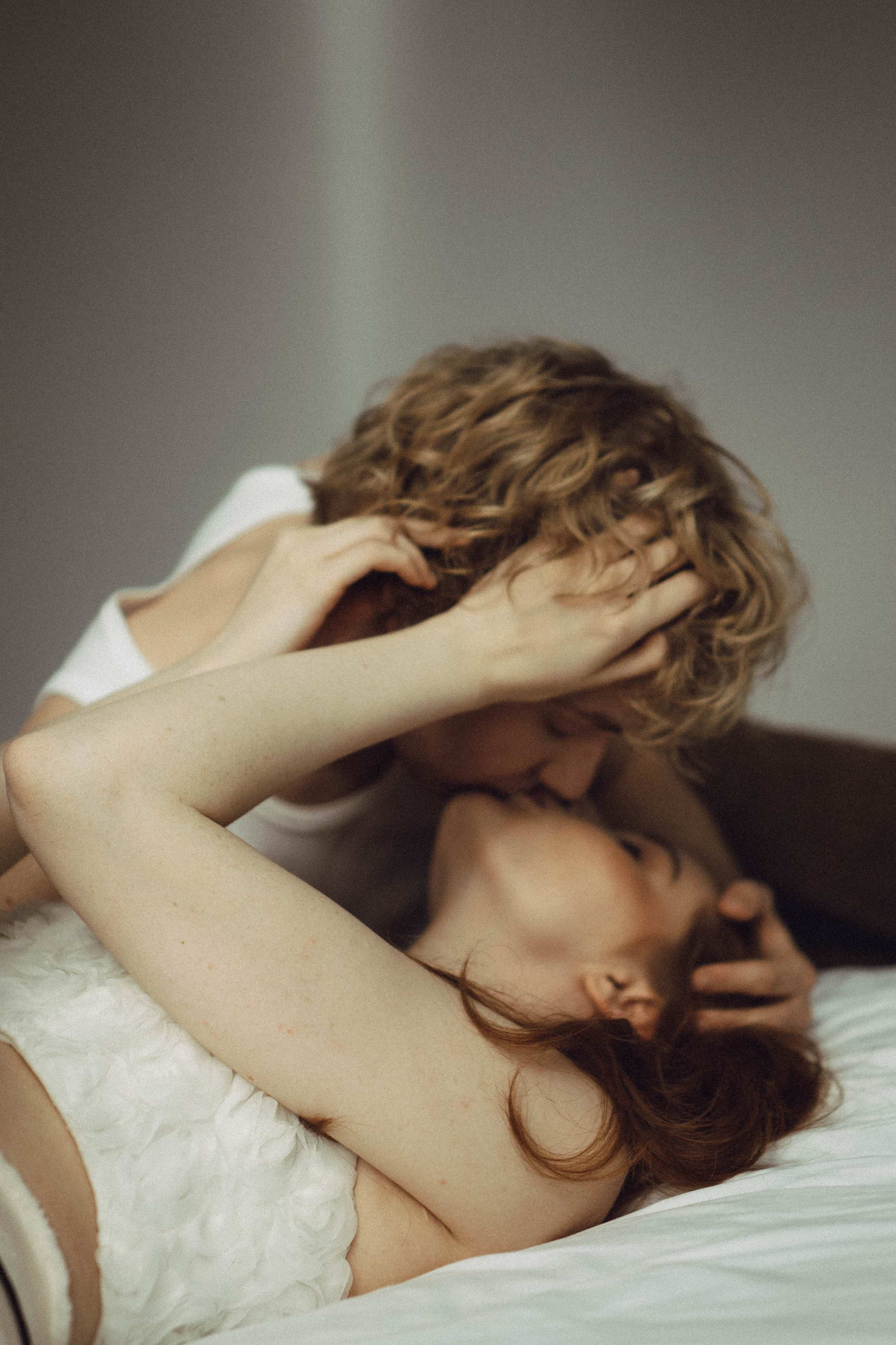 СВАДЕБНАЯ СЬЕМКА В ОТЕЛЕ. СБОРЫ ЖЕНИХА И НЕВЕСТЫ И ТАКЖЕ ТОР И ПОДГОТОВКА К ПРОГУЛКЕ. Профессиональный фотограф, Санкт-Петербург — Виктория Богомолова