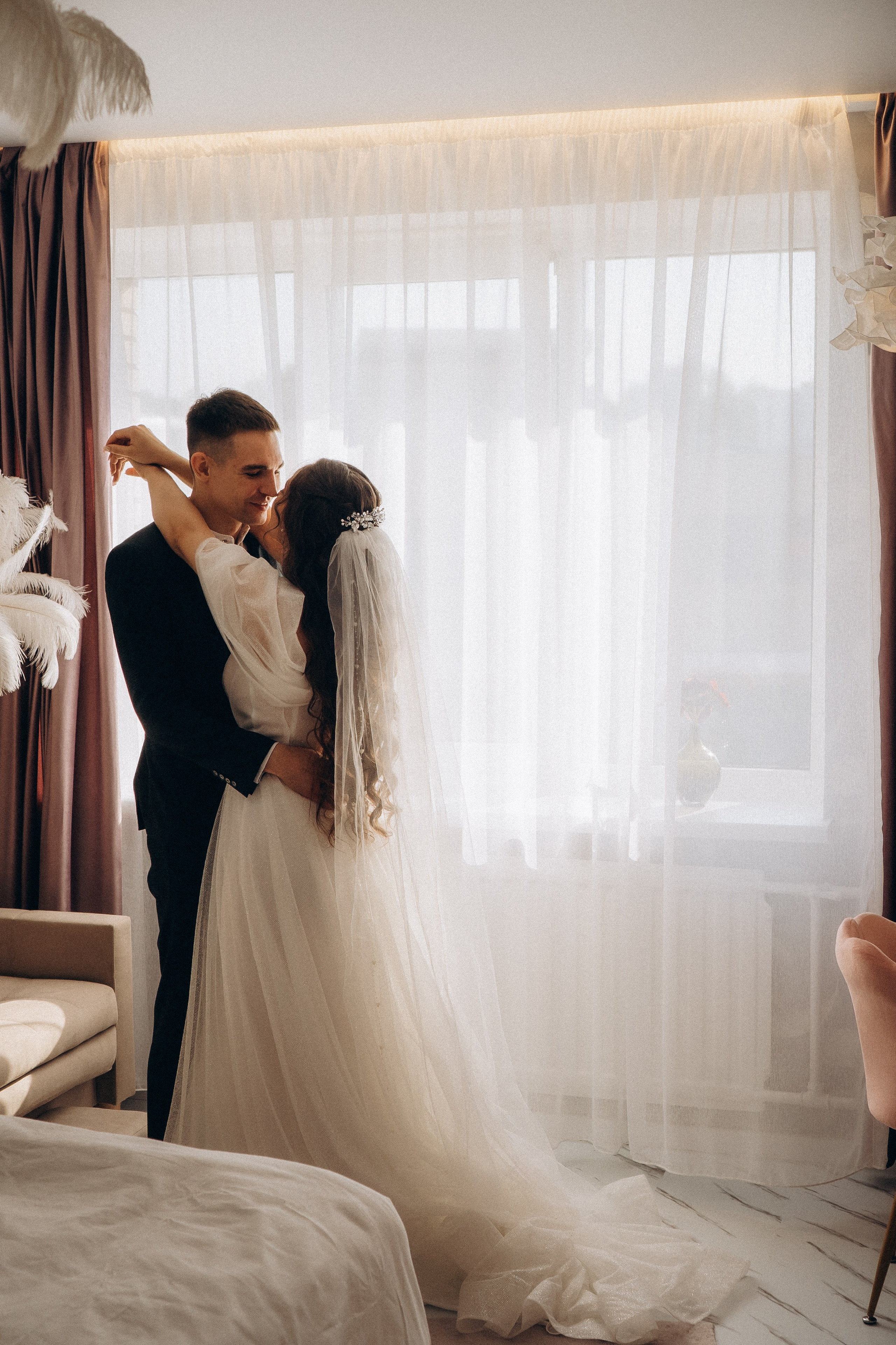 СВАДЕБНАЯ СЬЕМК В ПАРКЕ 300-ЛЕТИЯ. Профессиональный фотограф, Санкт-Петербург — Виктория Богомолова