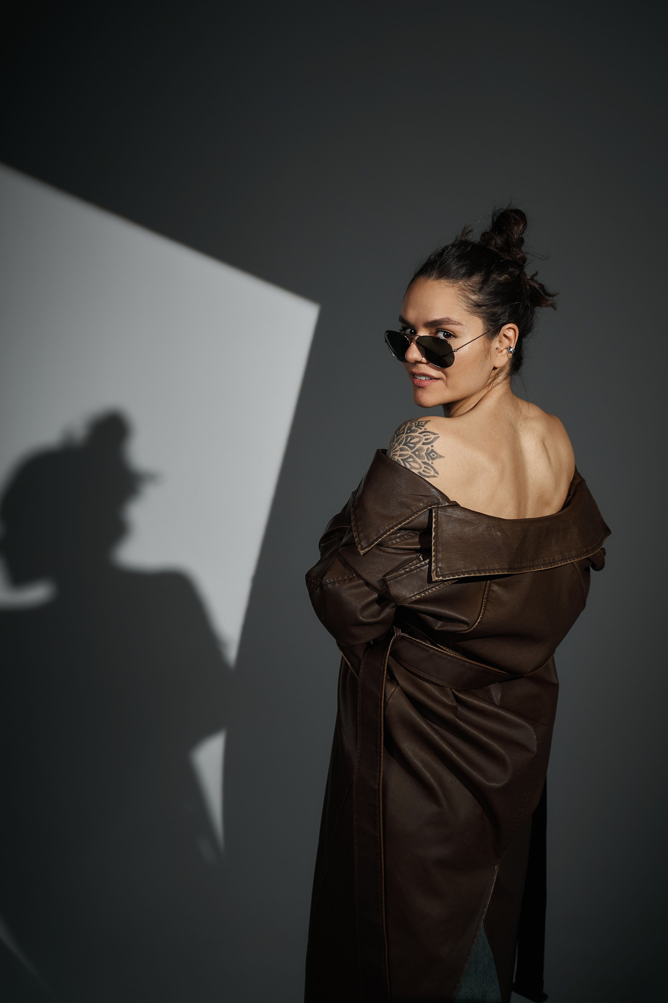 Фотосессия в студии по отличной цене. Студийный фотограф Евгений Опарин