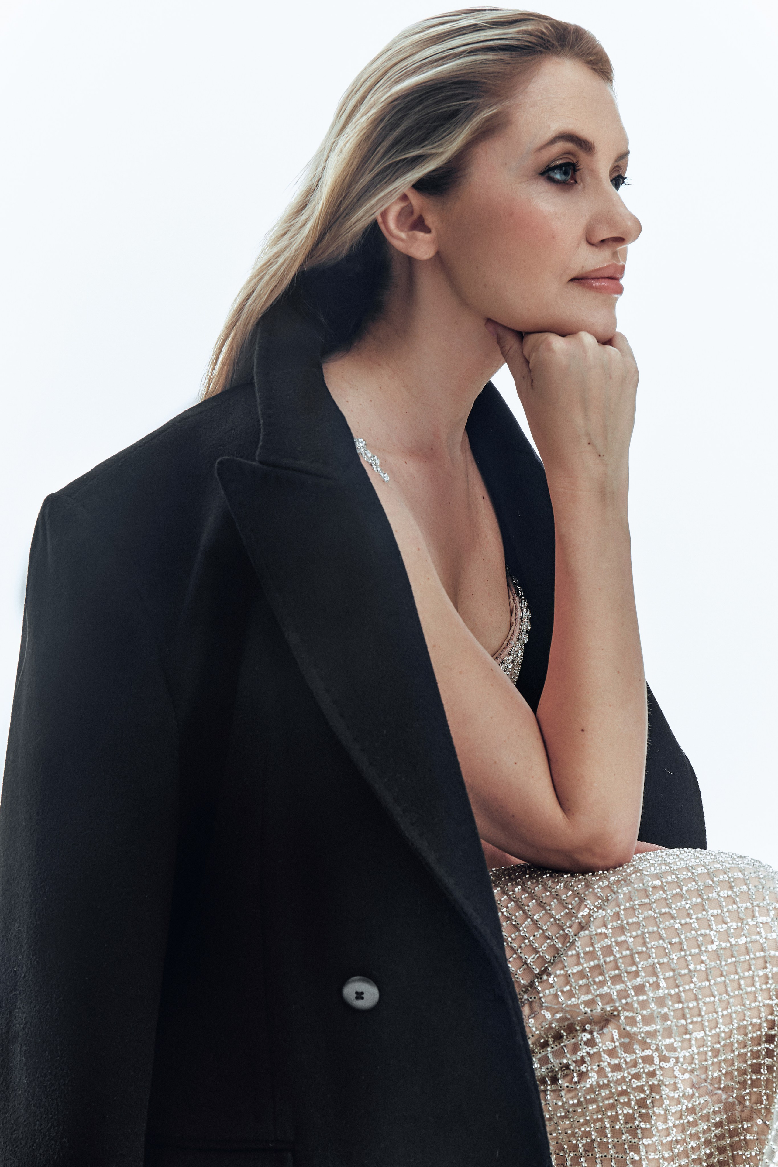 Женский фотограф зрелая красота индивидуальная фотосессия для женщин 35+ простых не моделей в элегантном возрасте в Москва Хабаровск Калининрад Сочи Красноярск Абакан стареть красиво vrublin Визажист стилист модно стильно студия