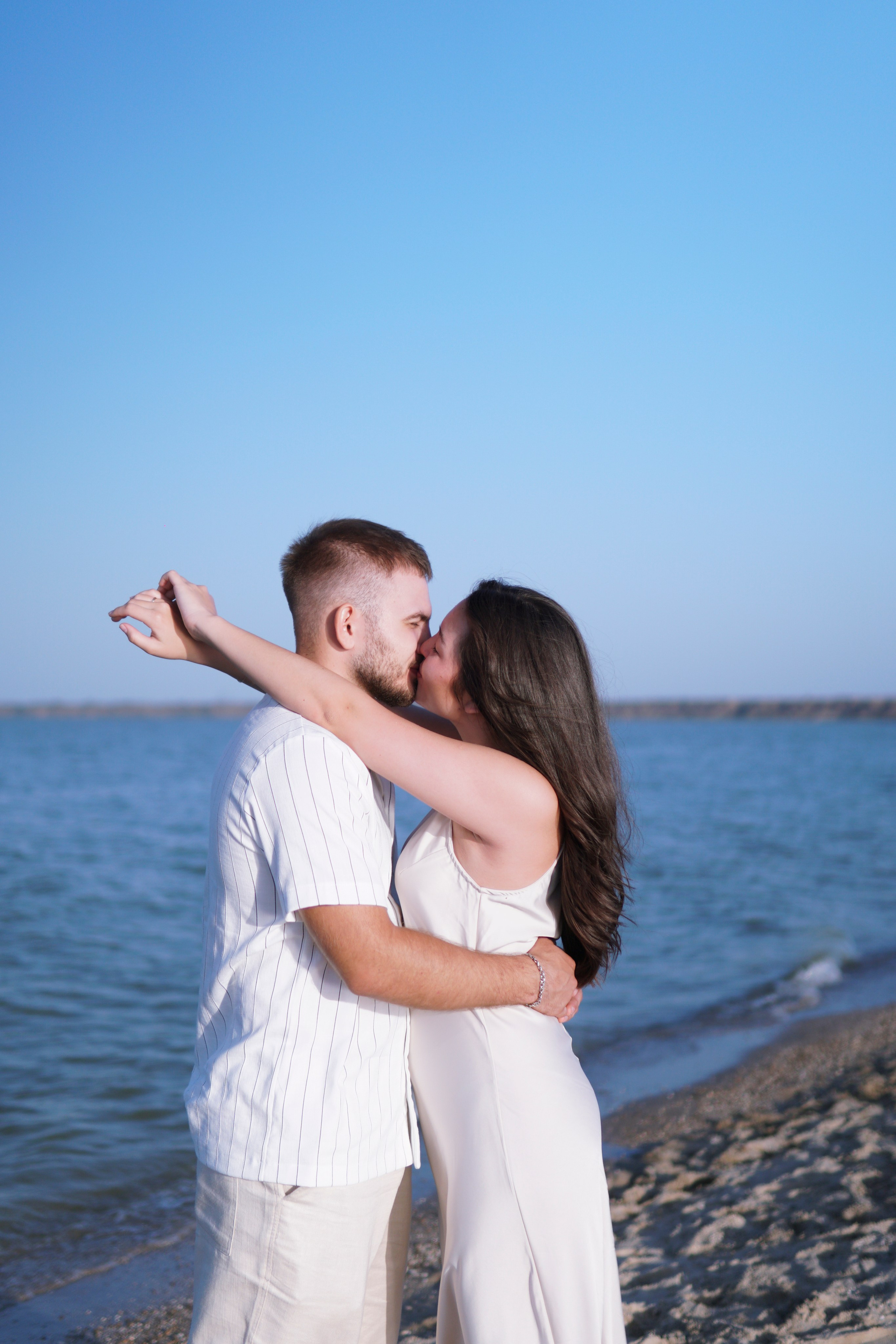 Love story у моря в Ростове-на-Дону за городом. Фотограф в Ростове-на-Дону Марина Мальцева