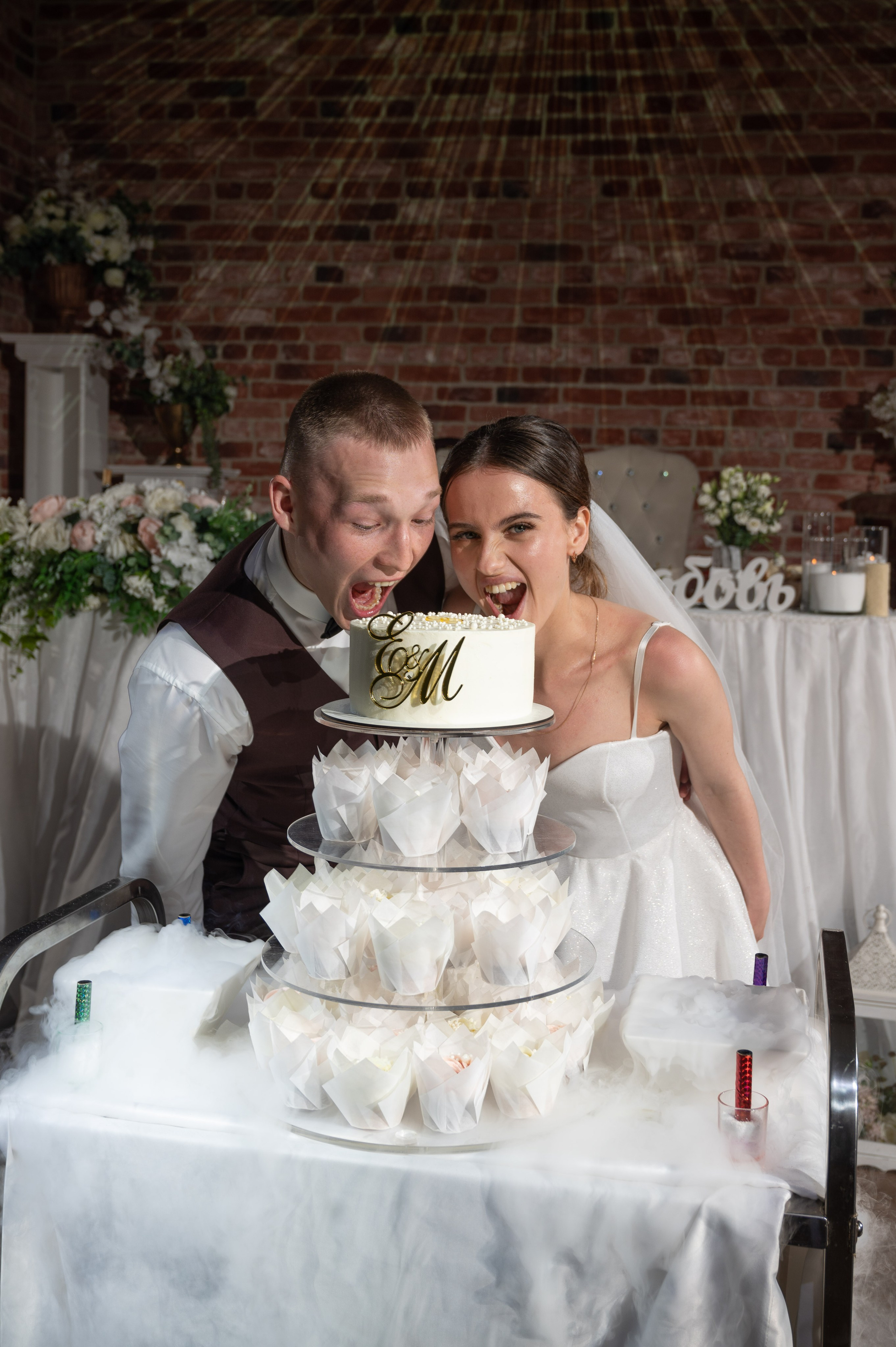 Елизавета и Максим (фотосессия у Дворца Штиглица, набережная Мойки и у Законодательного собрания). Портретный, семейный и свадебный фотограф в Санкт-Петербурге и в Пушкине Ширяев Денис