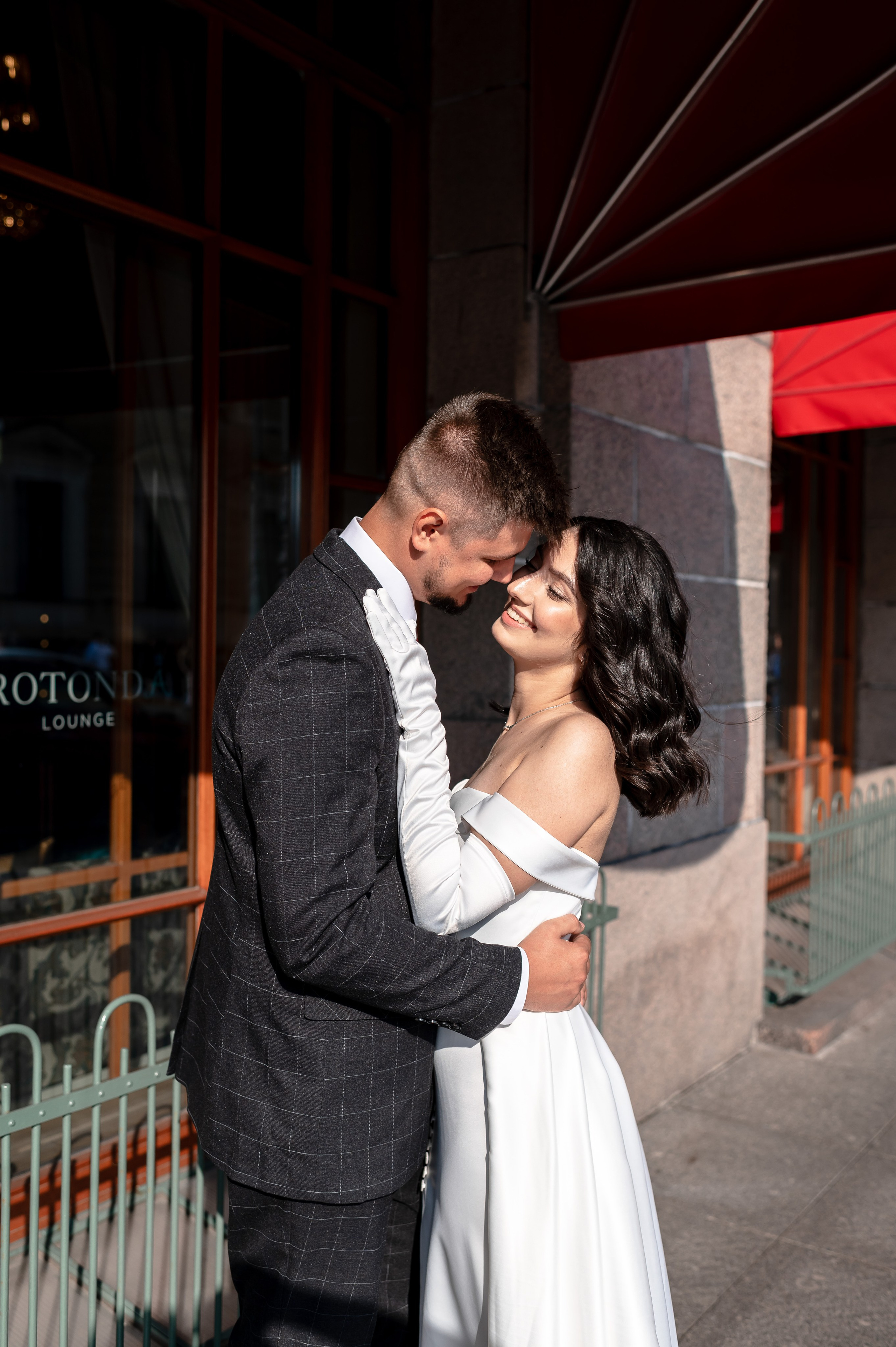 Камерная свадьба в Первом Дворце Бракосочетания №1 на Английской набережной Яны и Евгения. Портретный, семейный и свадебный фотограф в Санкт-Петербурге и в Пушкине Ширяев Денис