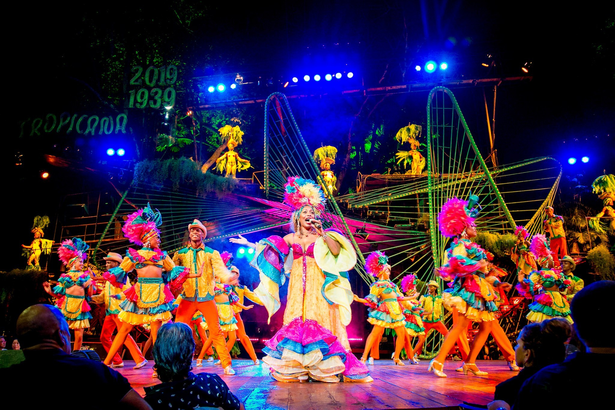 *Entertainment. Фотограф в MICE Дмитрий Плисов