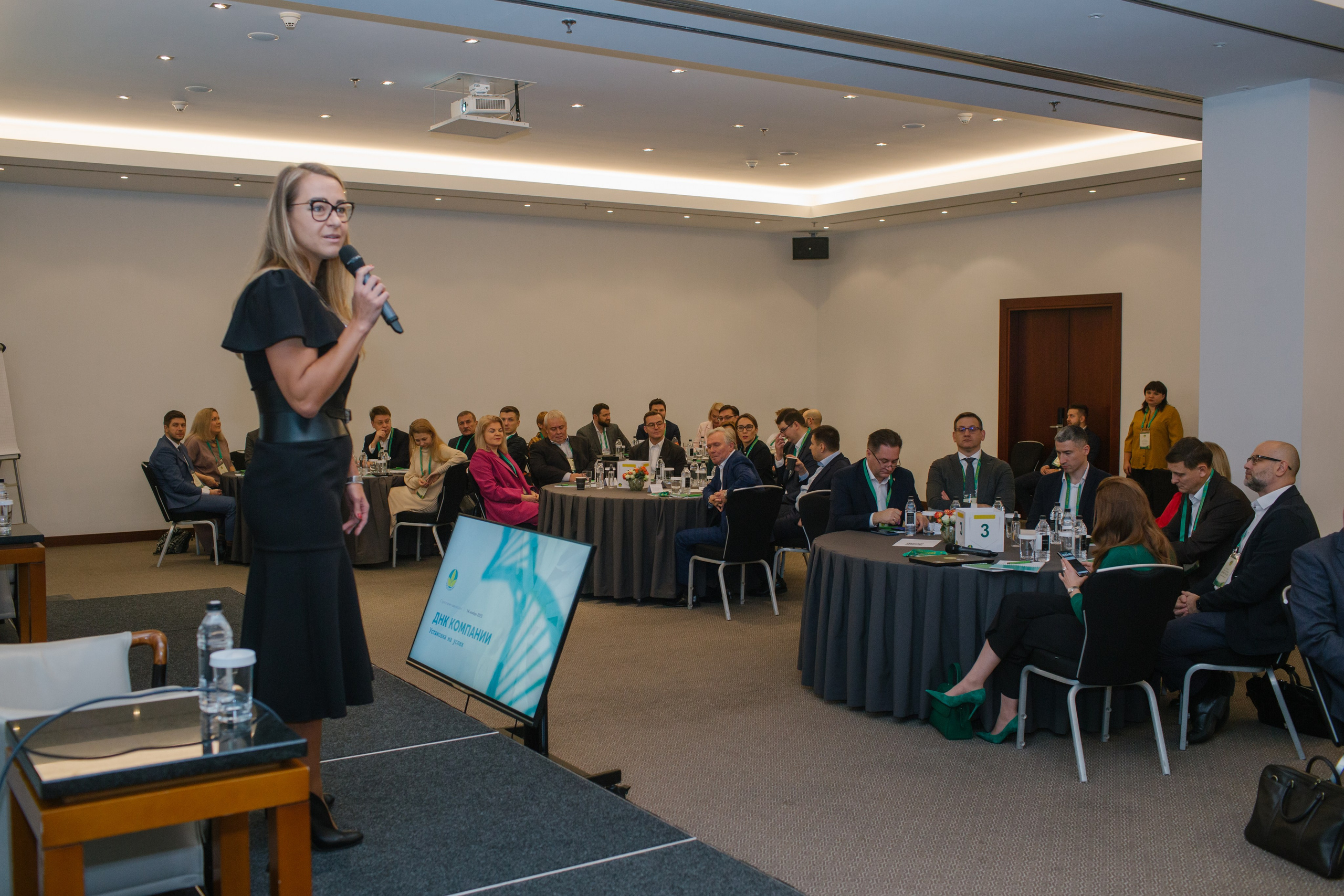 Деловые мероприятия. Фотограф Алексей Байков: репортажная, деловая и интерьерная фотосъёмка