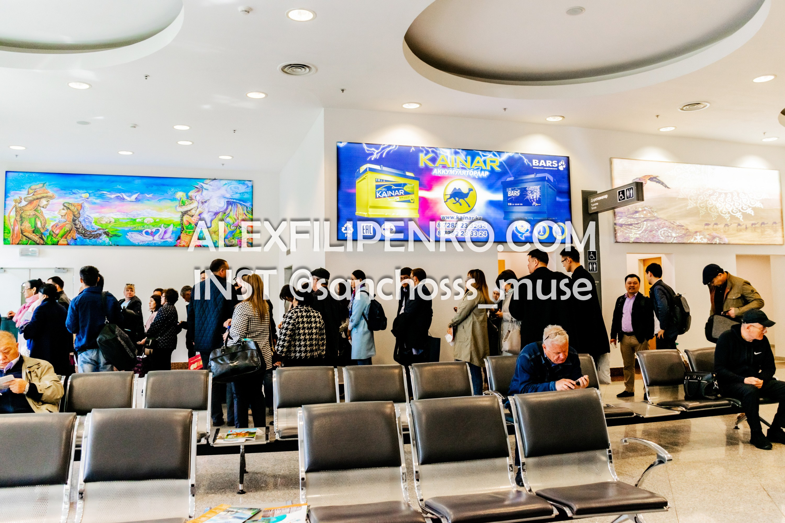 Фотосъемка для рекламного оператора MYD Production в Аэропорту Астаны. Фотограф интерьера недвижимости и архитектуры в Астане