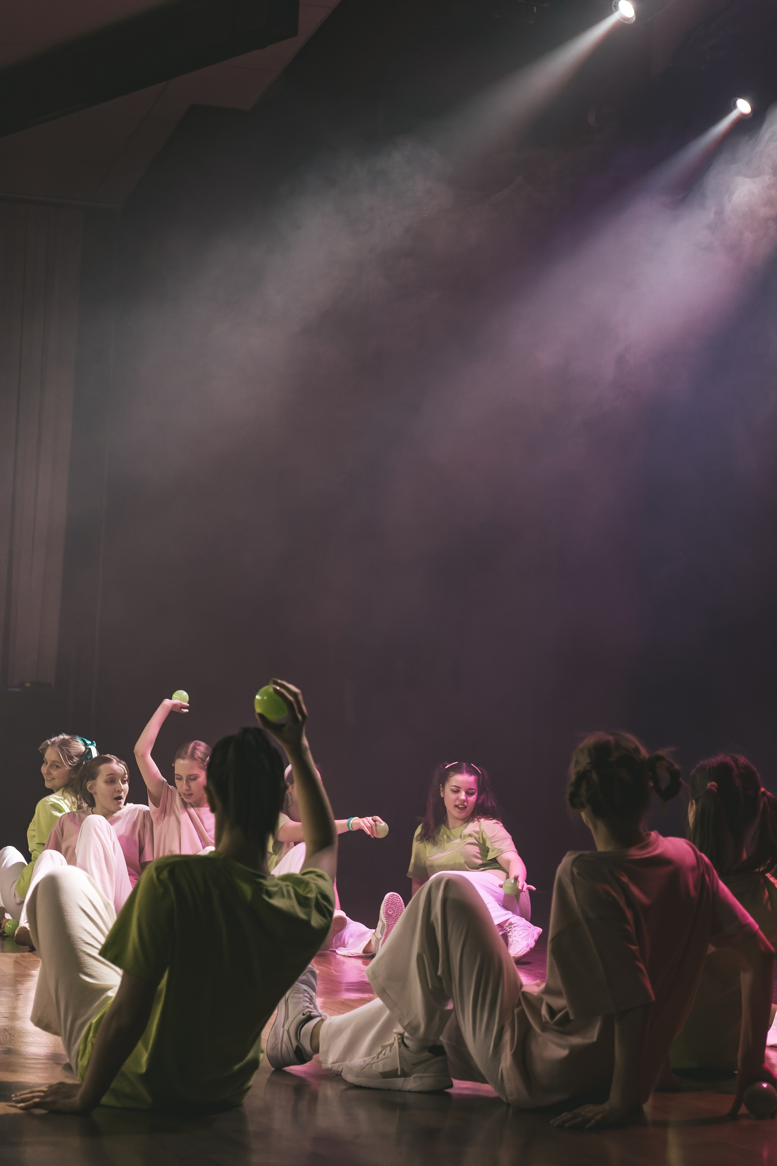 СмолГУ — Зеленое Яблоко — 2023. Танец. KiPPER Gallery — Фотограф