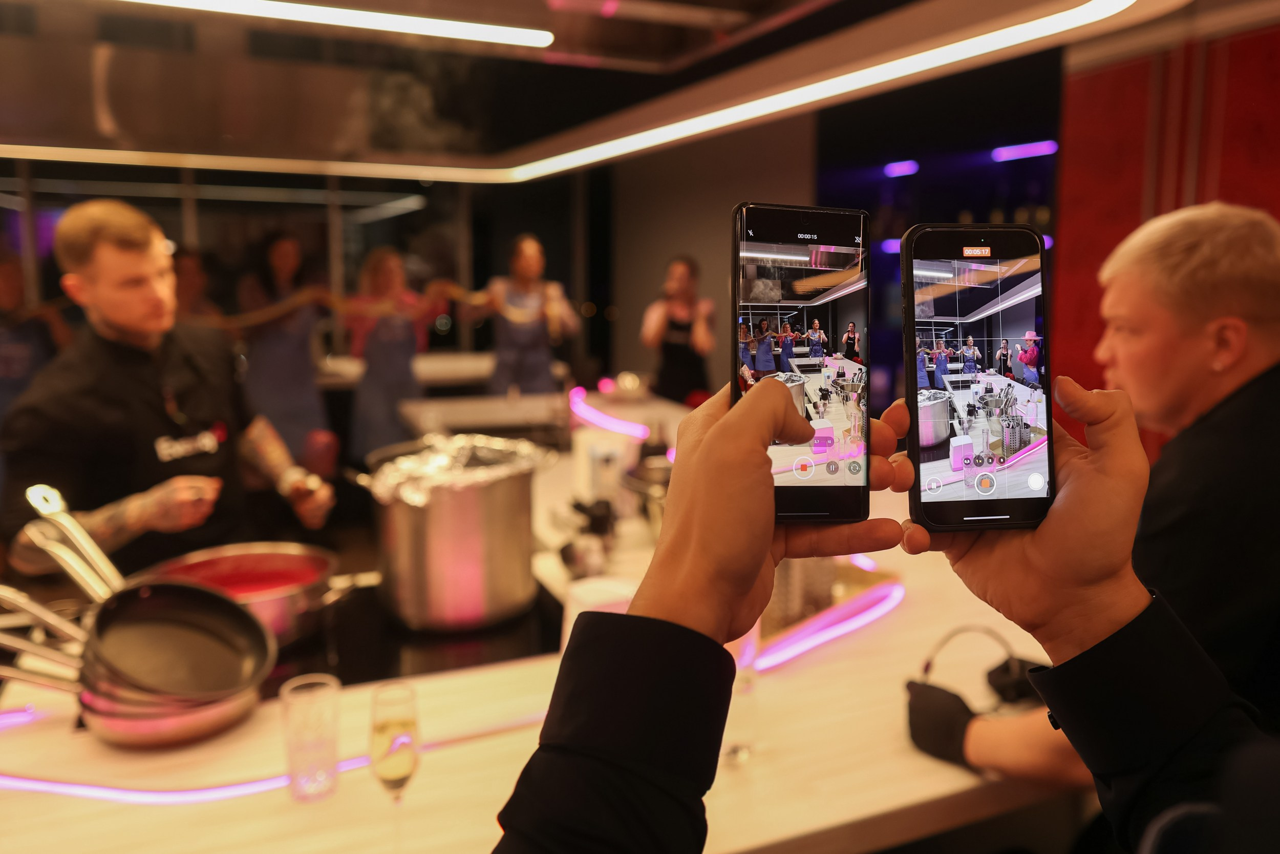 Вечеринка 8 марта в EventyOn. Репортажный фотограф видеограф в Москве Ольга Плаксина