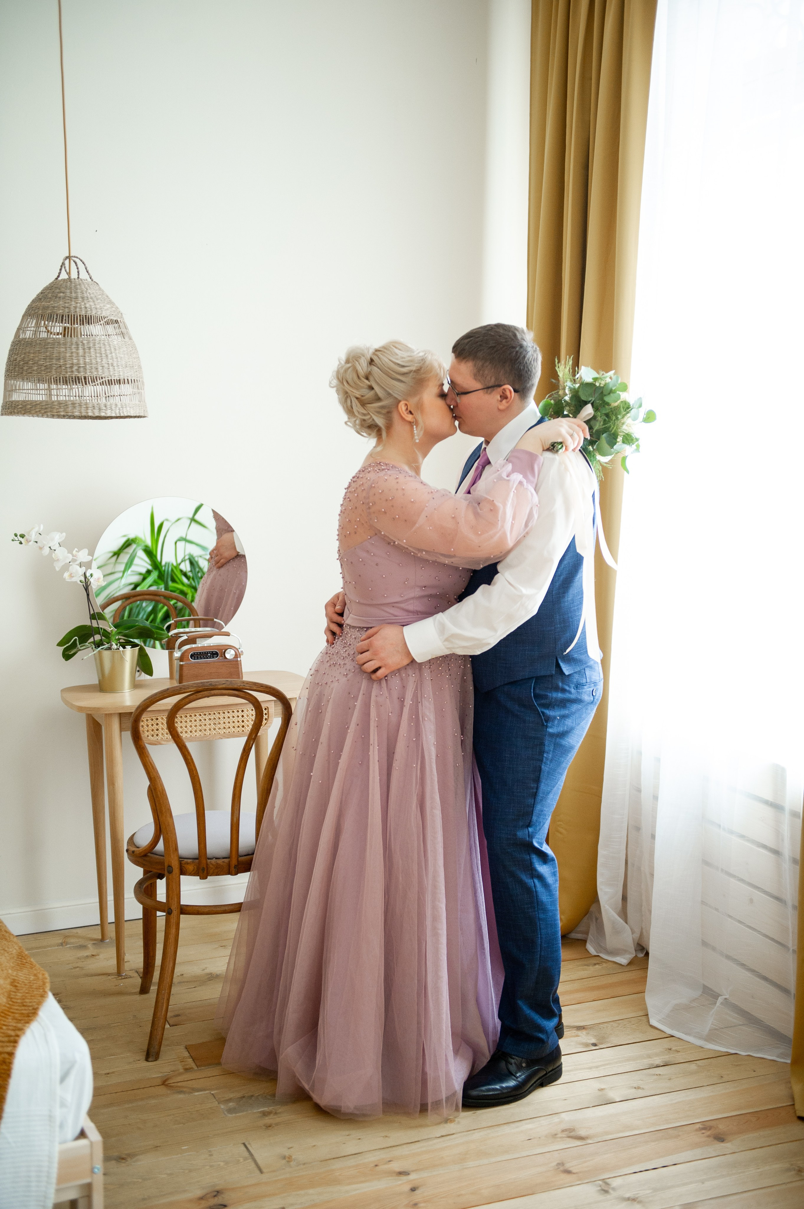 Илья и Елена. Семейный и женский фотограф, контент фотосессия в Екатеринбурге