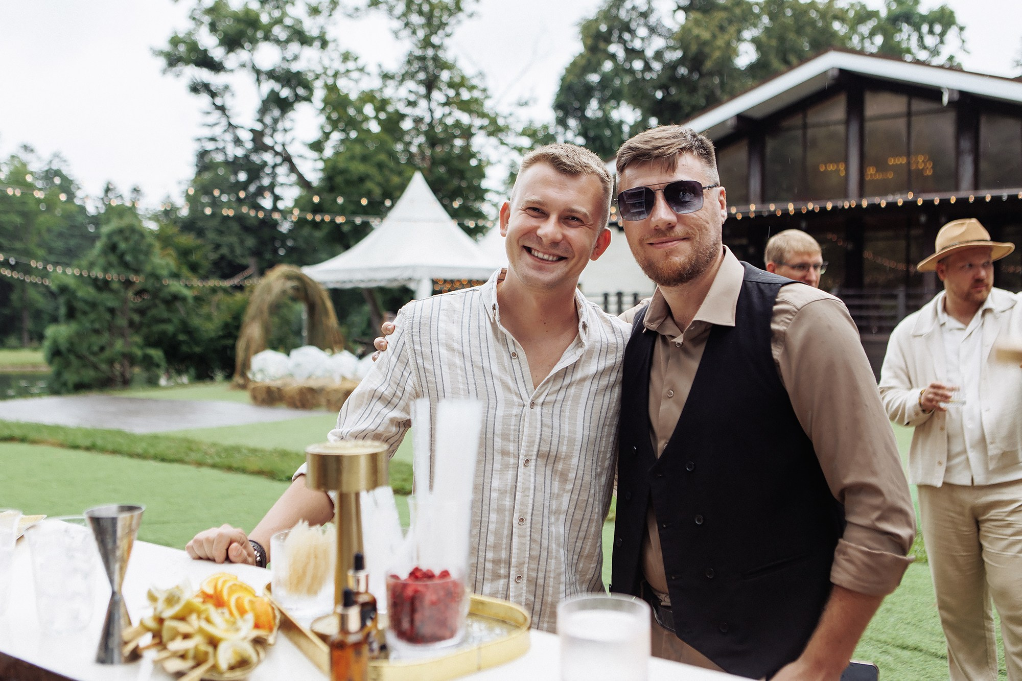 Костя и Даша 1.08.25. Свадебный фотограф Владивосток Алина Гевондова
