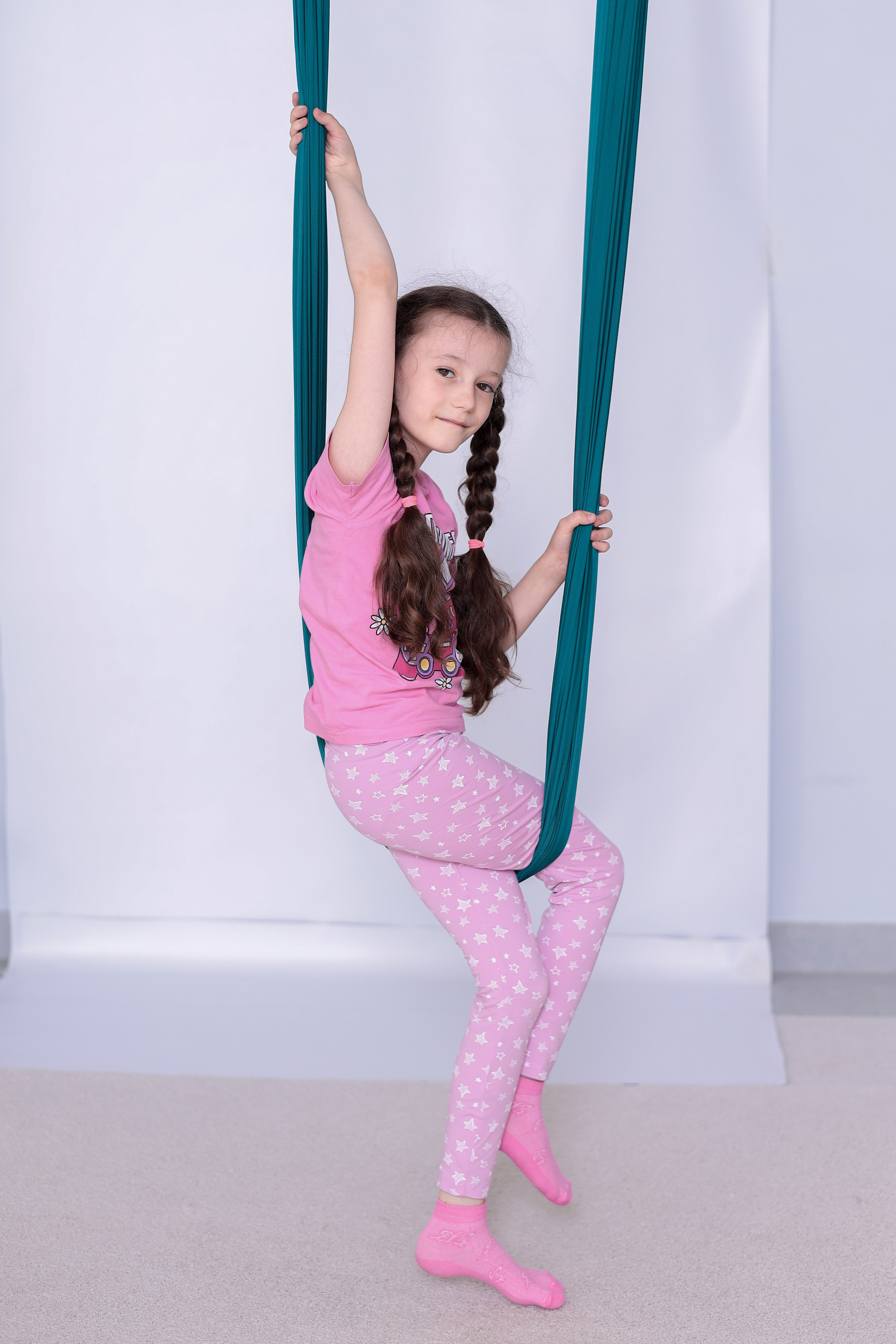 Детская аэройога. Фотограф Надршина Лилия