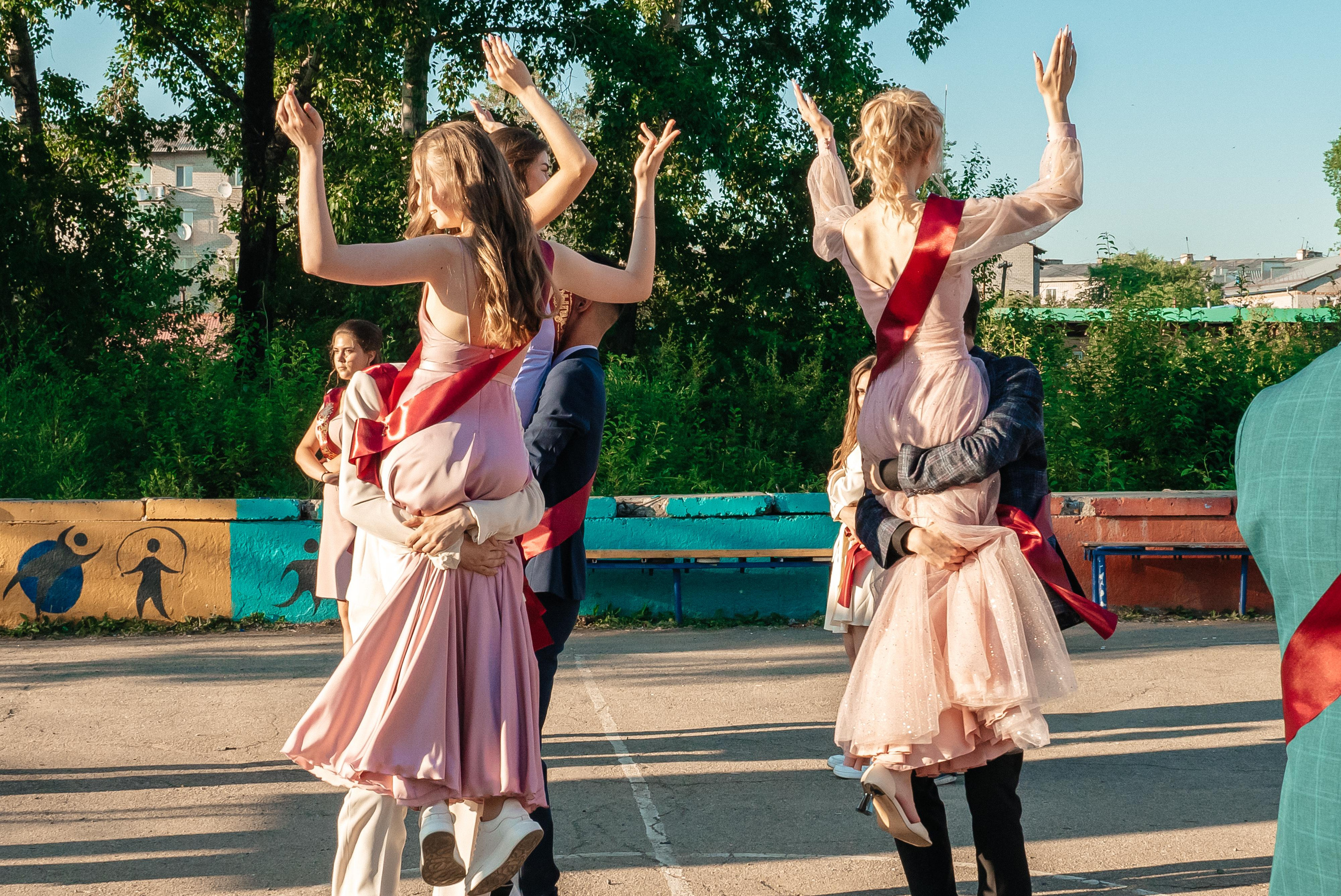 Выпускной. Фотограф свадебный, семейный, детский. Изготовление выпускных альбомов