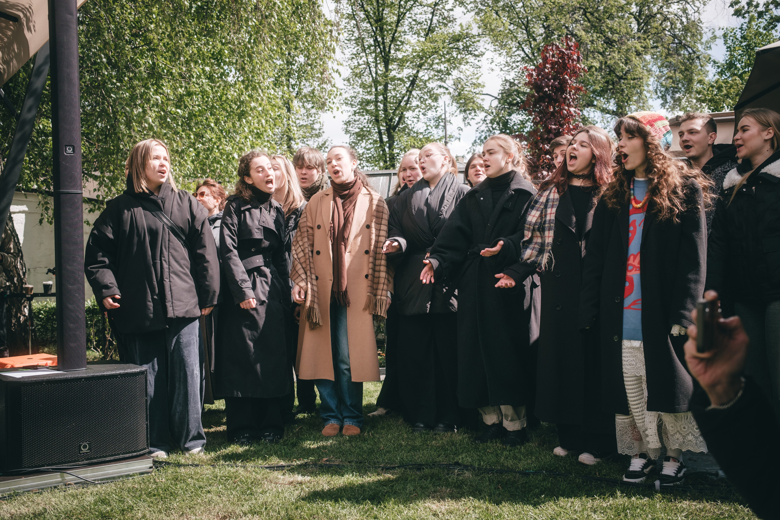 ANTIПA: Музыка во дворе: Антон Беляев & Therr Maitz. Фотограф в Москве Максим Скоробогатов