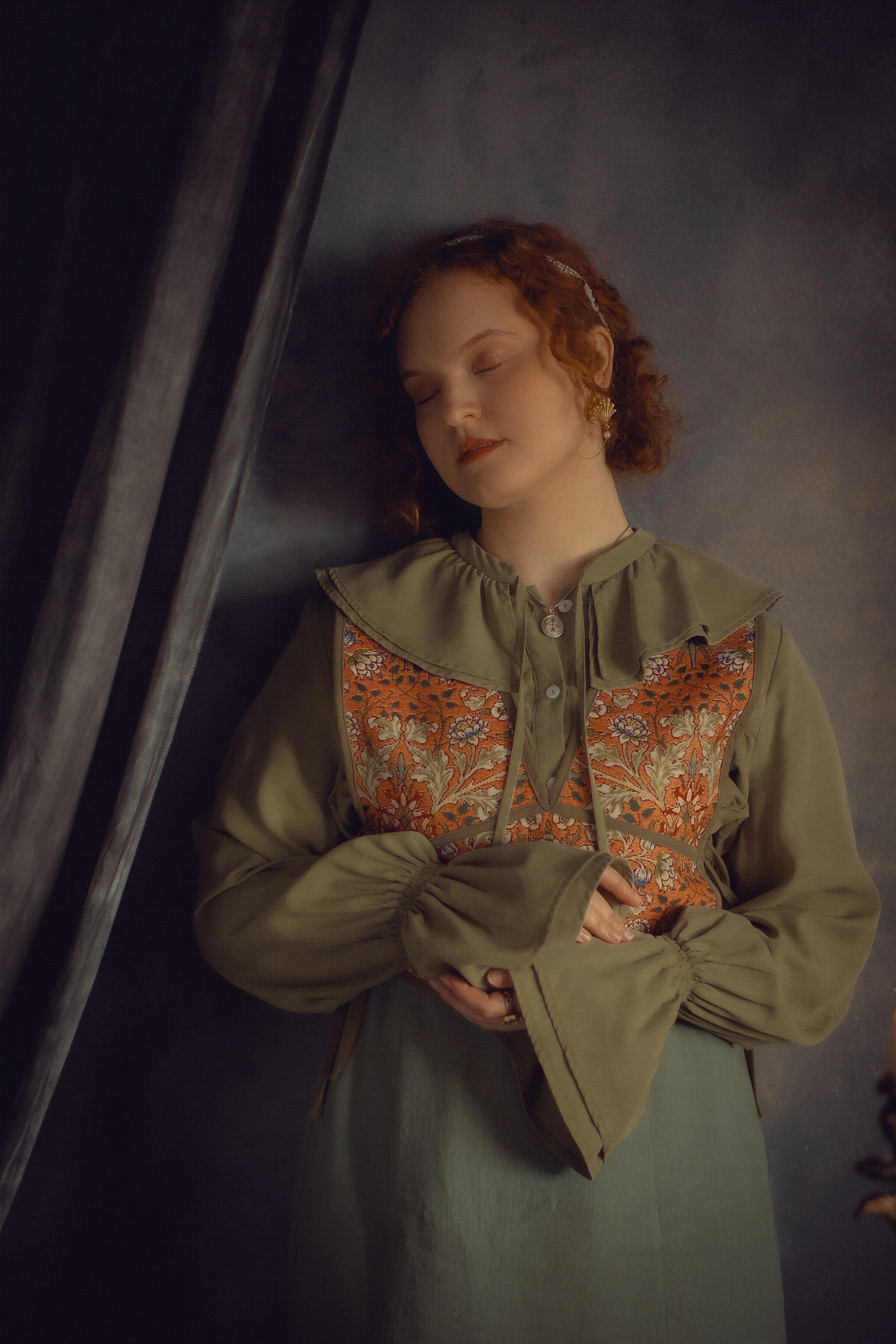 Фотосессия для бренда одежды «Red bow story». Художественный фотограф Салаева Алина