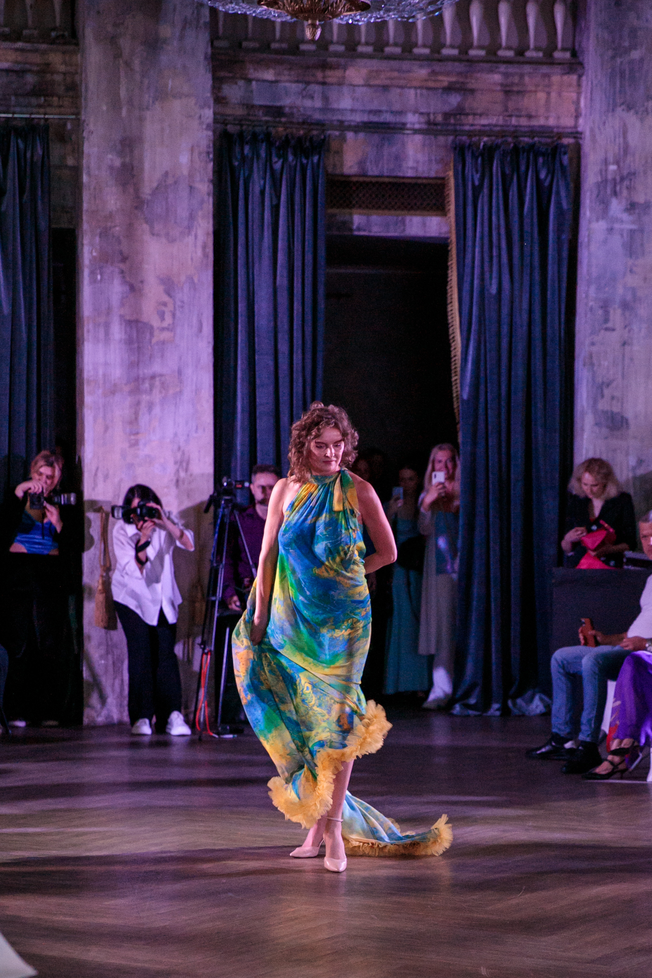 Аллея моды. Фотограф и ретушёр Мария Гущина