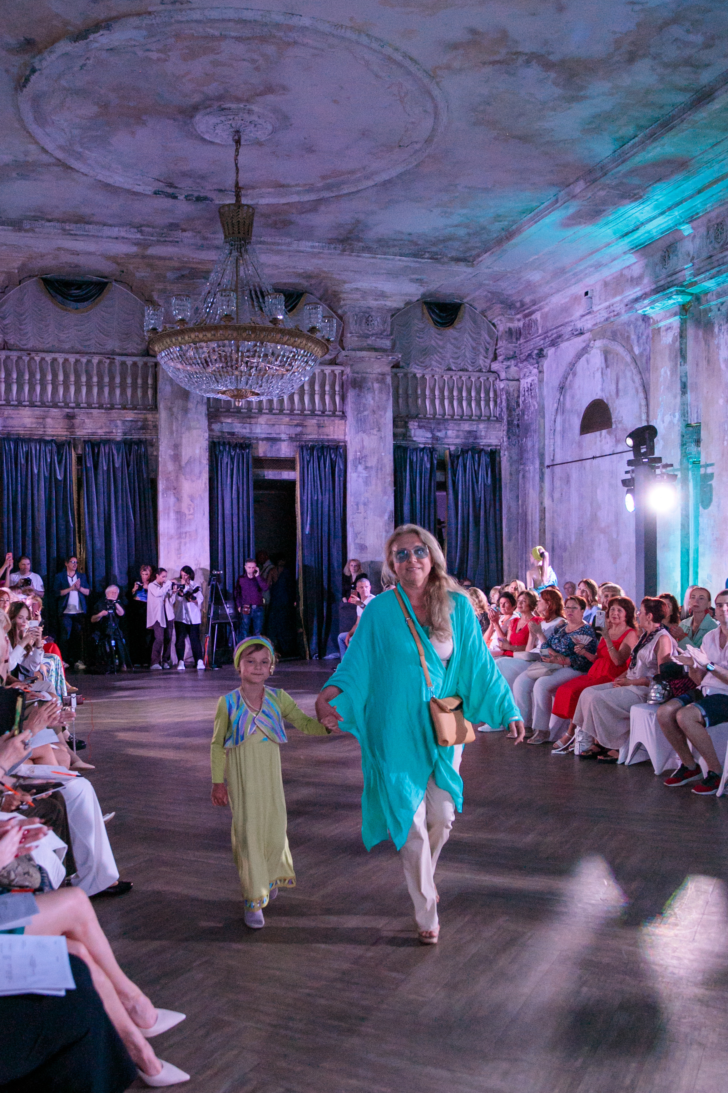 Аллея моды. Фотограф и ретушёр Мария Гущина