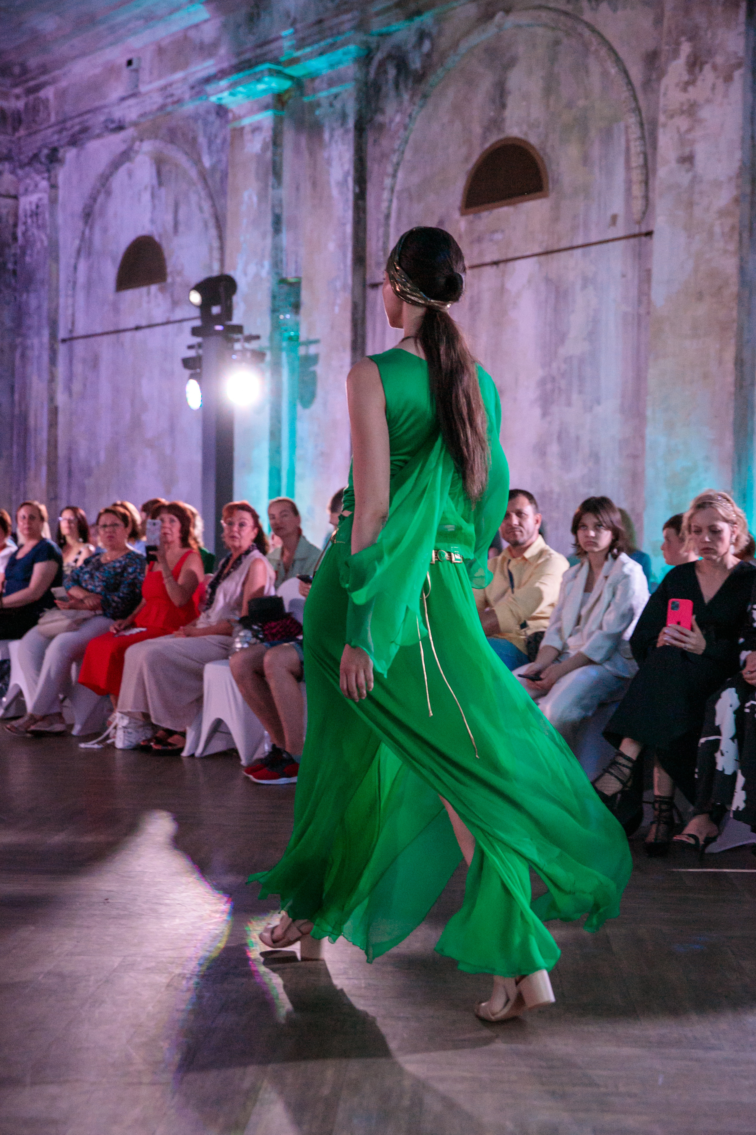 Аллея моды. Фотограф и ретушёр Мария Гущина