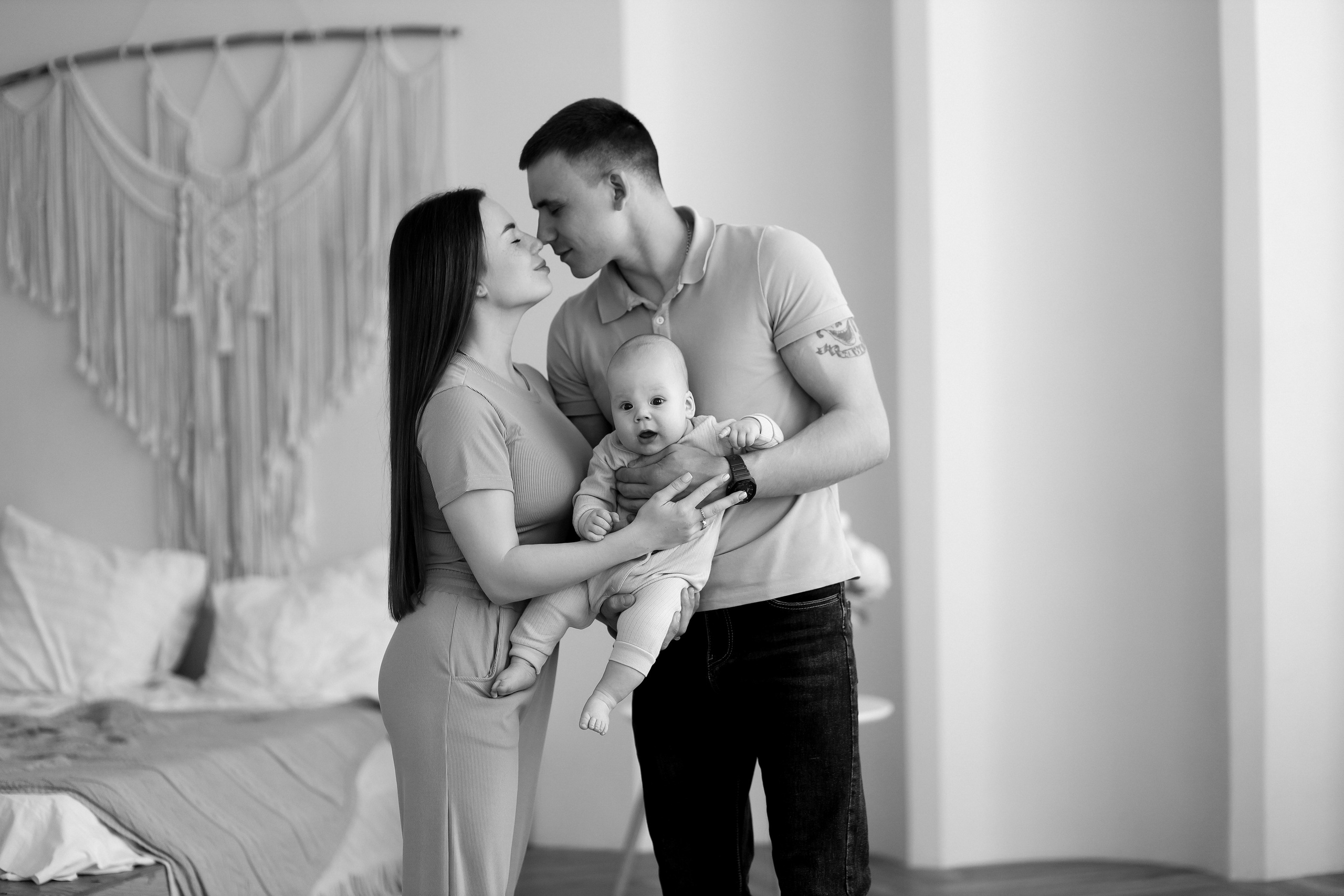 Семейная съёмка в белом зале. ФОТОГРАФ ХАБАРОВСК АНАСТАСИЯ РАЧЕНКОВА