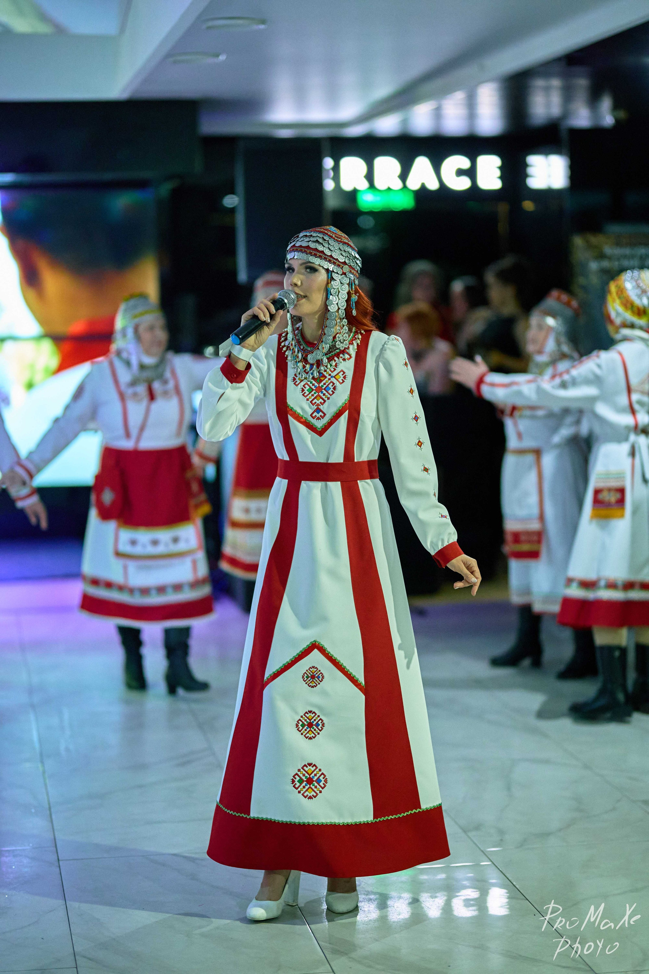 Зал КРАСА МАСС-МЕДИА ЧУВАШИИ. Владимир Суздалов (ProMaXe) — Портретный фотограф, тематические фотосессии в Чебоксарах