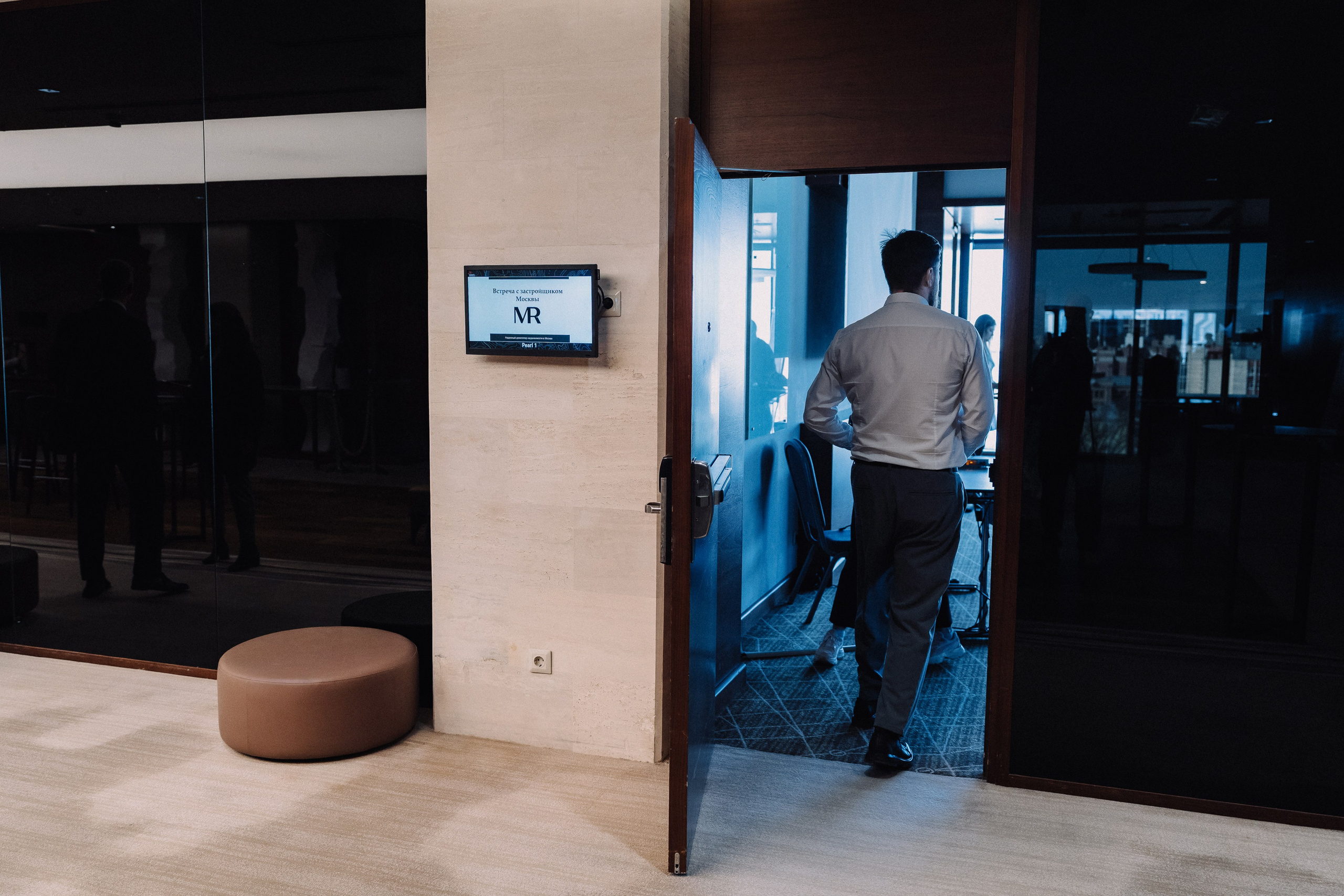 Застройщики Москвы MR (МАРРИОТ). Свадебный и репортажный фотограф в Воронеже Роман Янко