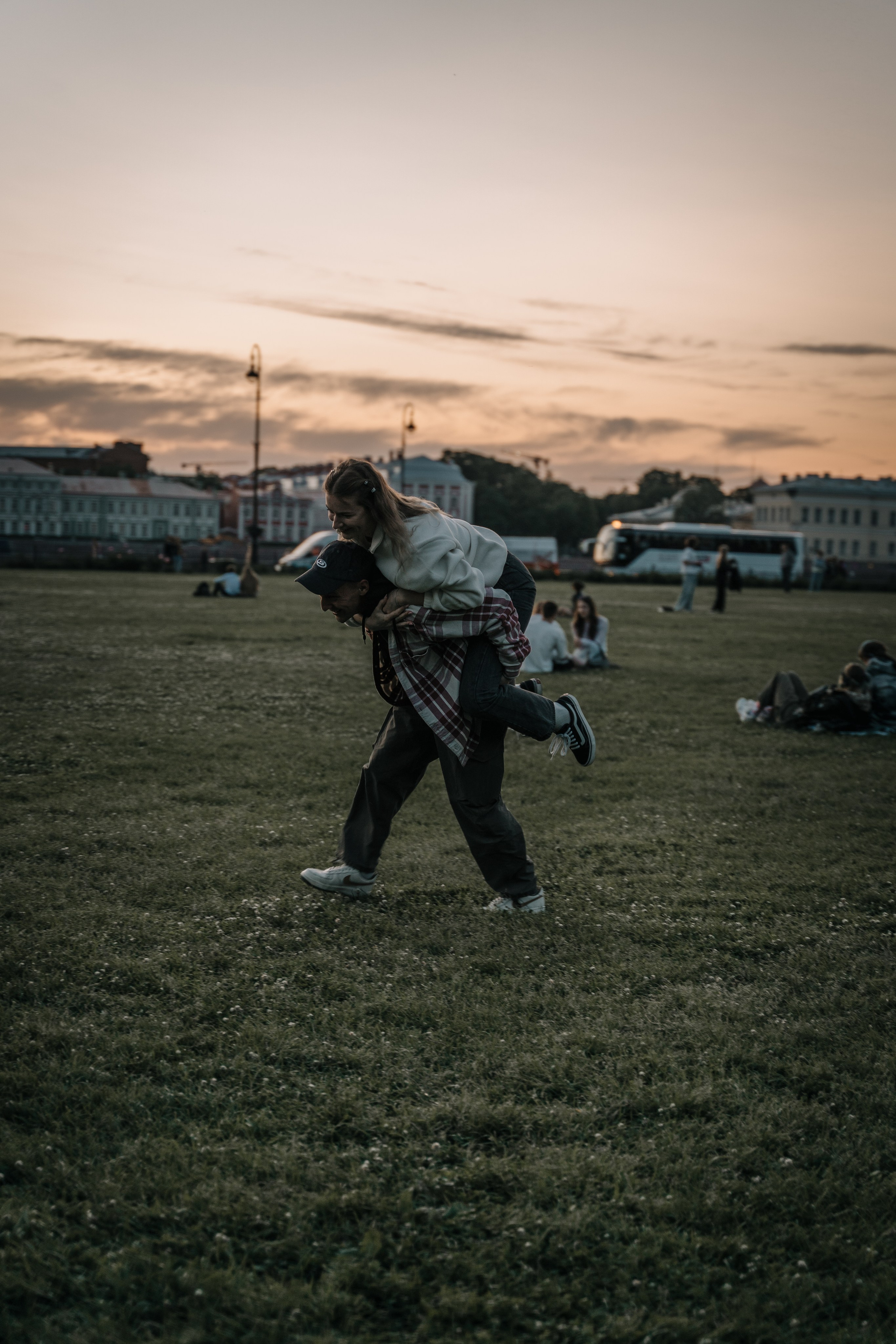 SUDAKOVY. MILATE — выпускные альбомы, фотосессии и видео в Москве