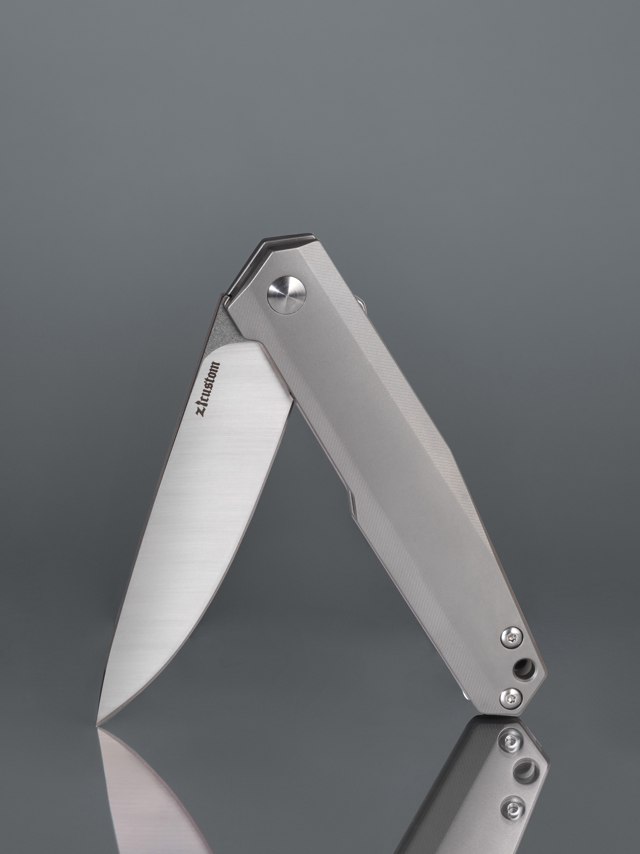 Ножи, мультитулы. Предметный фотограф в Нижнем Новгороде Аладышкина Анастасия