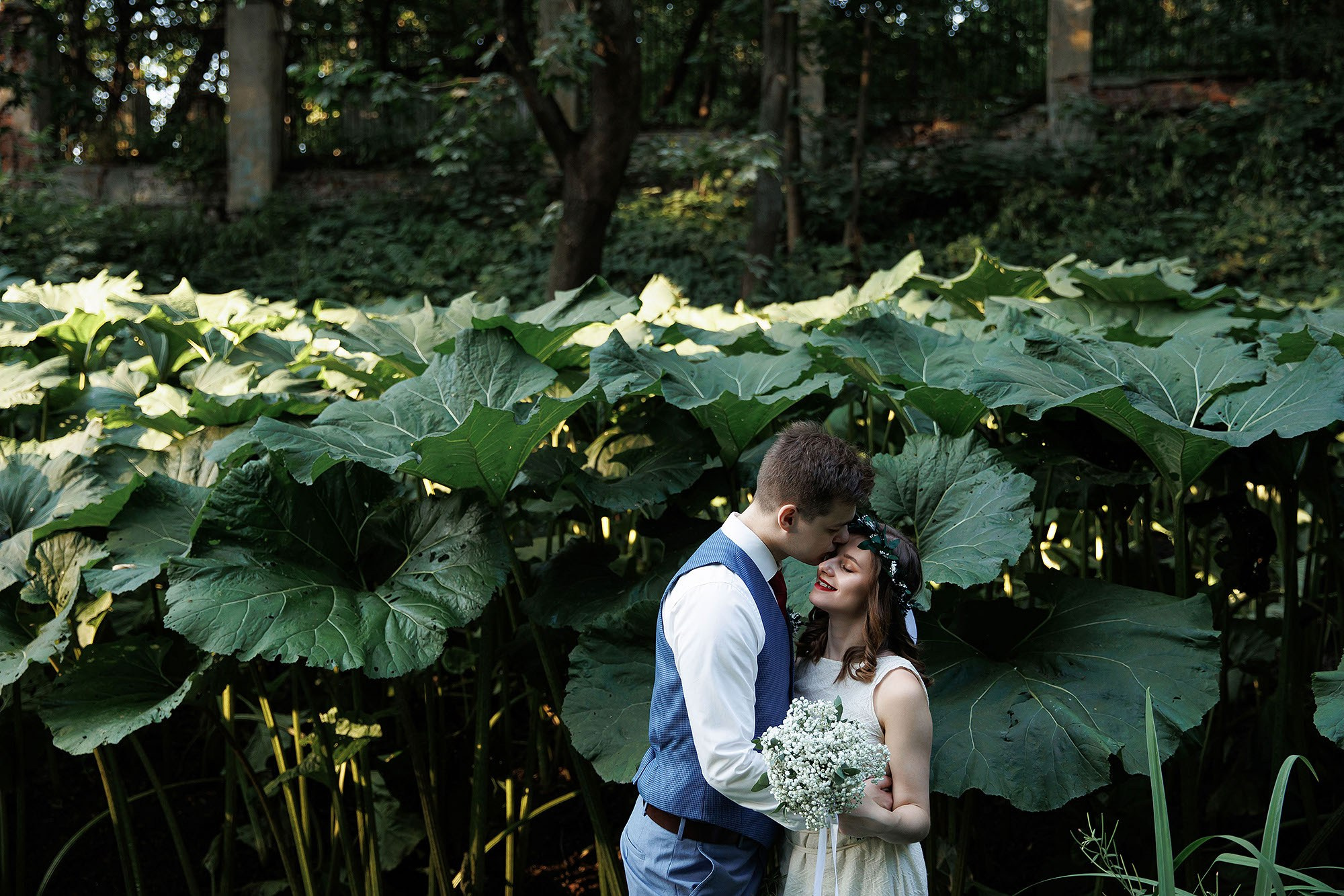 Прогулка, фотосессия жениха и невесты. Свадебная съемка. Фотограф в Москве Валерий Боцман