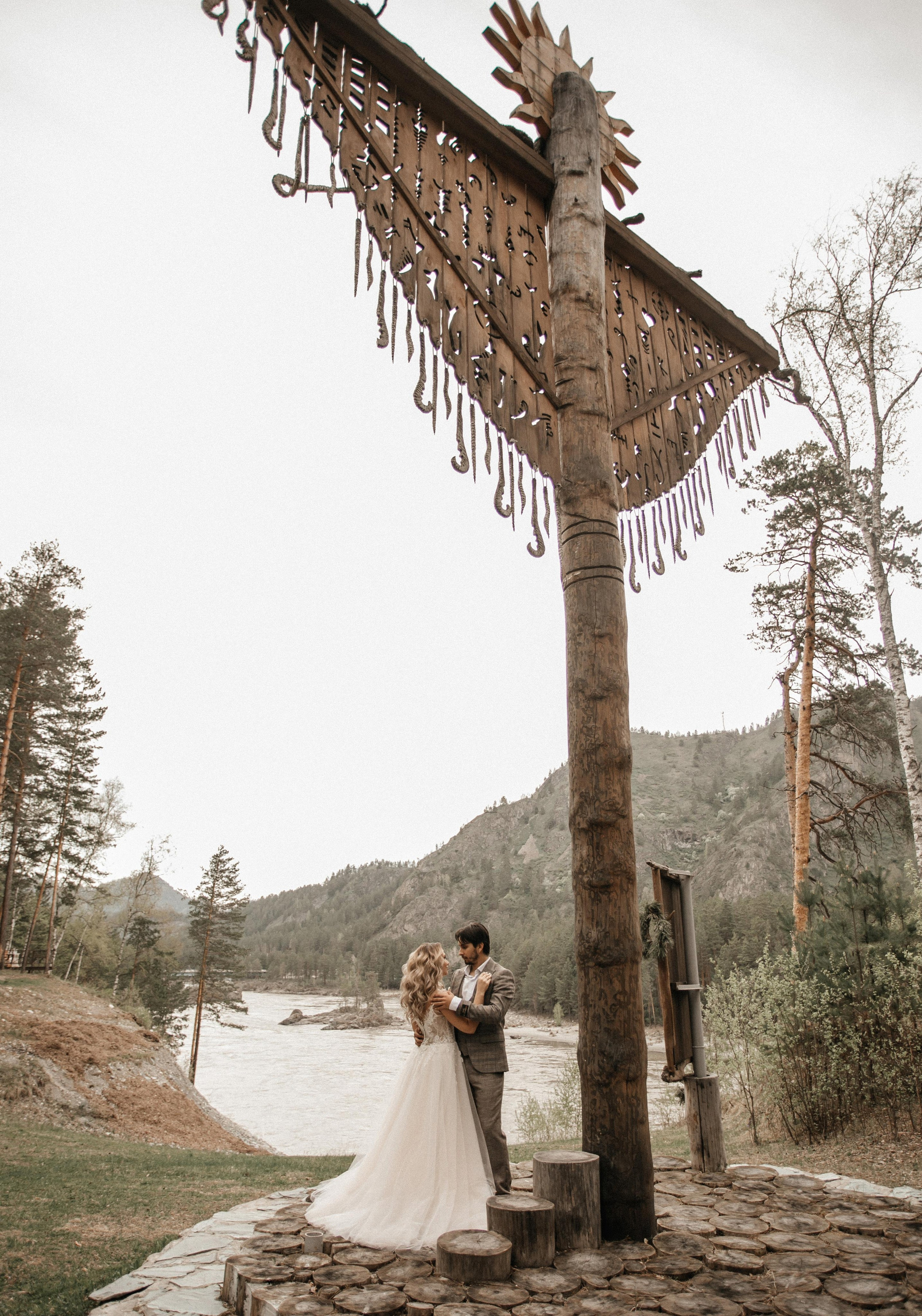 Свадебная история для двоих в Горном Алтае. Свадебный и семейный фотограф Рассказова Виктория