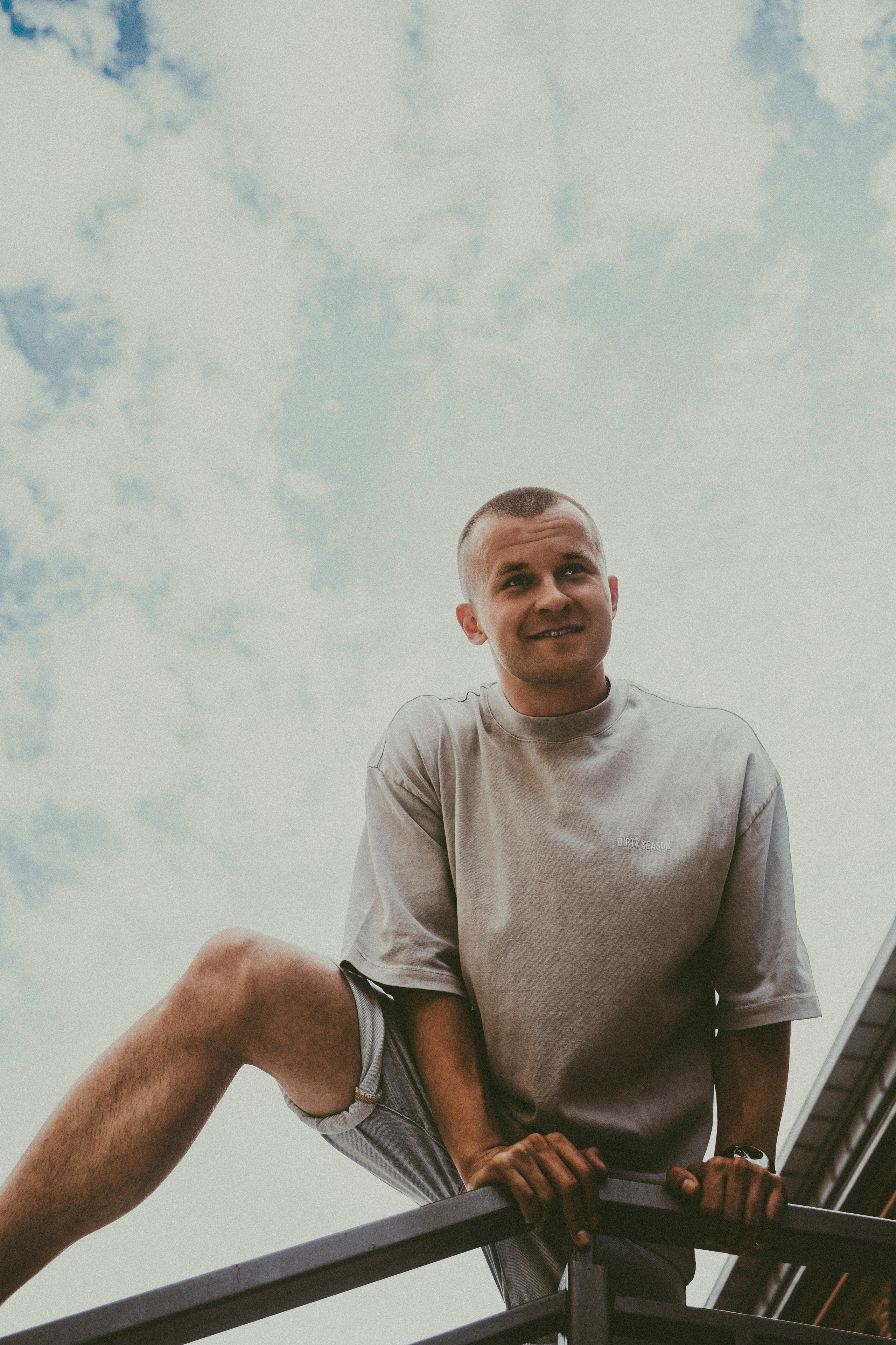 В кадре: педагог. Творческие фотосессии в Москве. Фотоальбом лидера группы ЯЛО