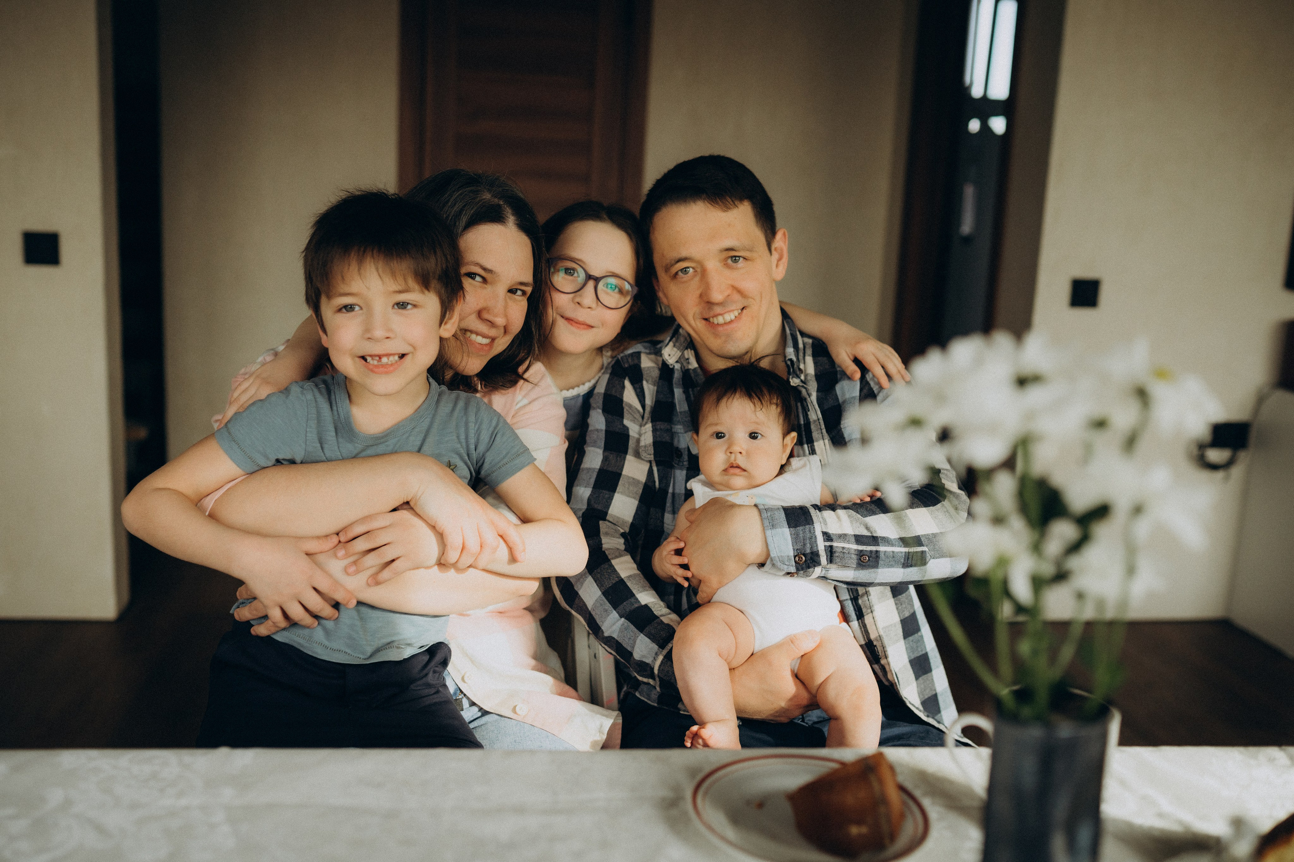 Семейные истории в домашних условиях. Фотограф семей в домашних условиях