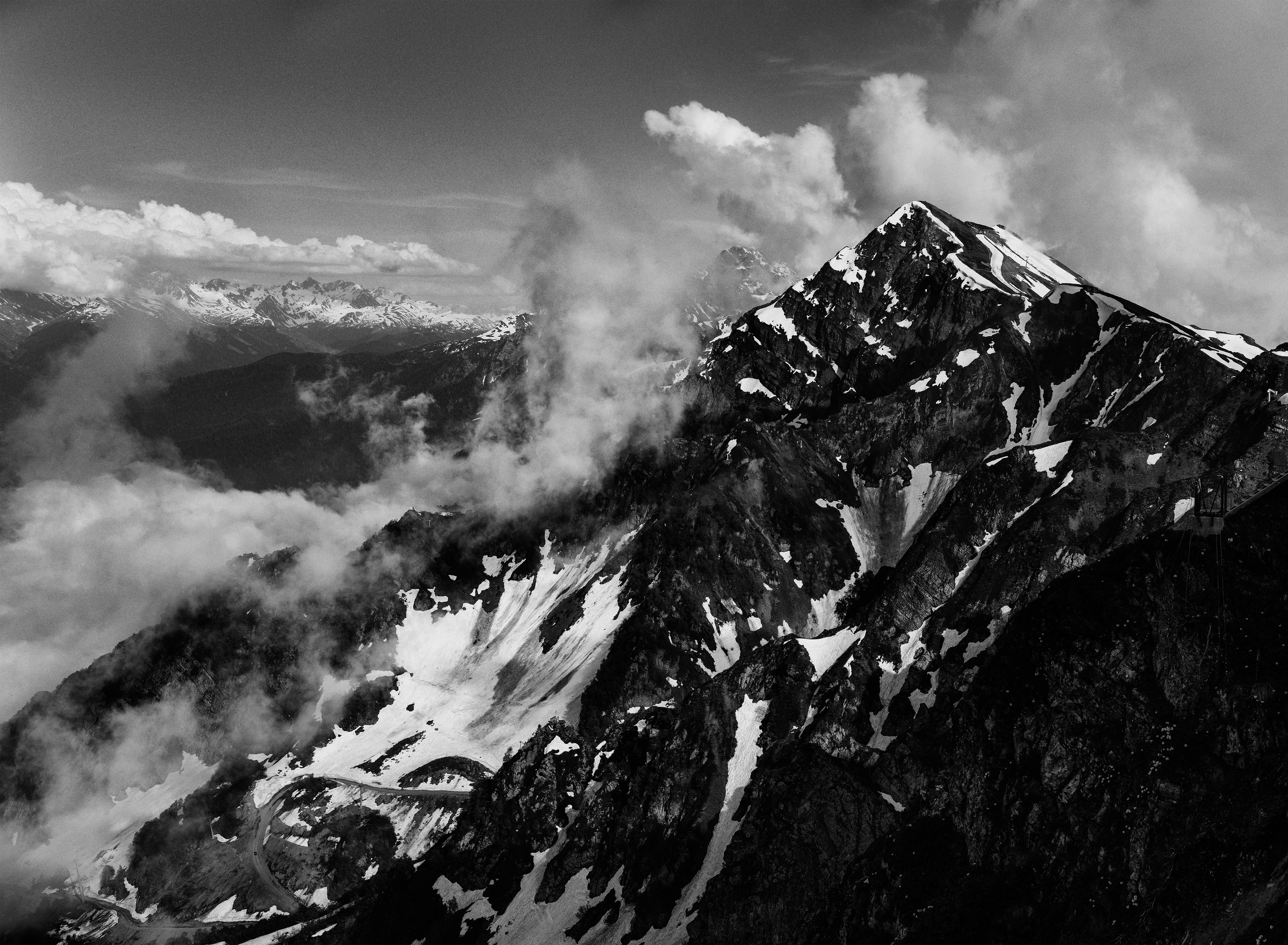 Фотографии для интерьера. Oleg Samoilov is a documentary photographer for brands that value an honest story