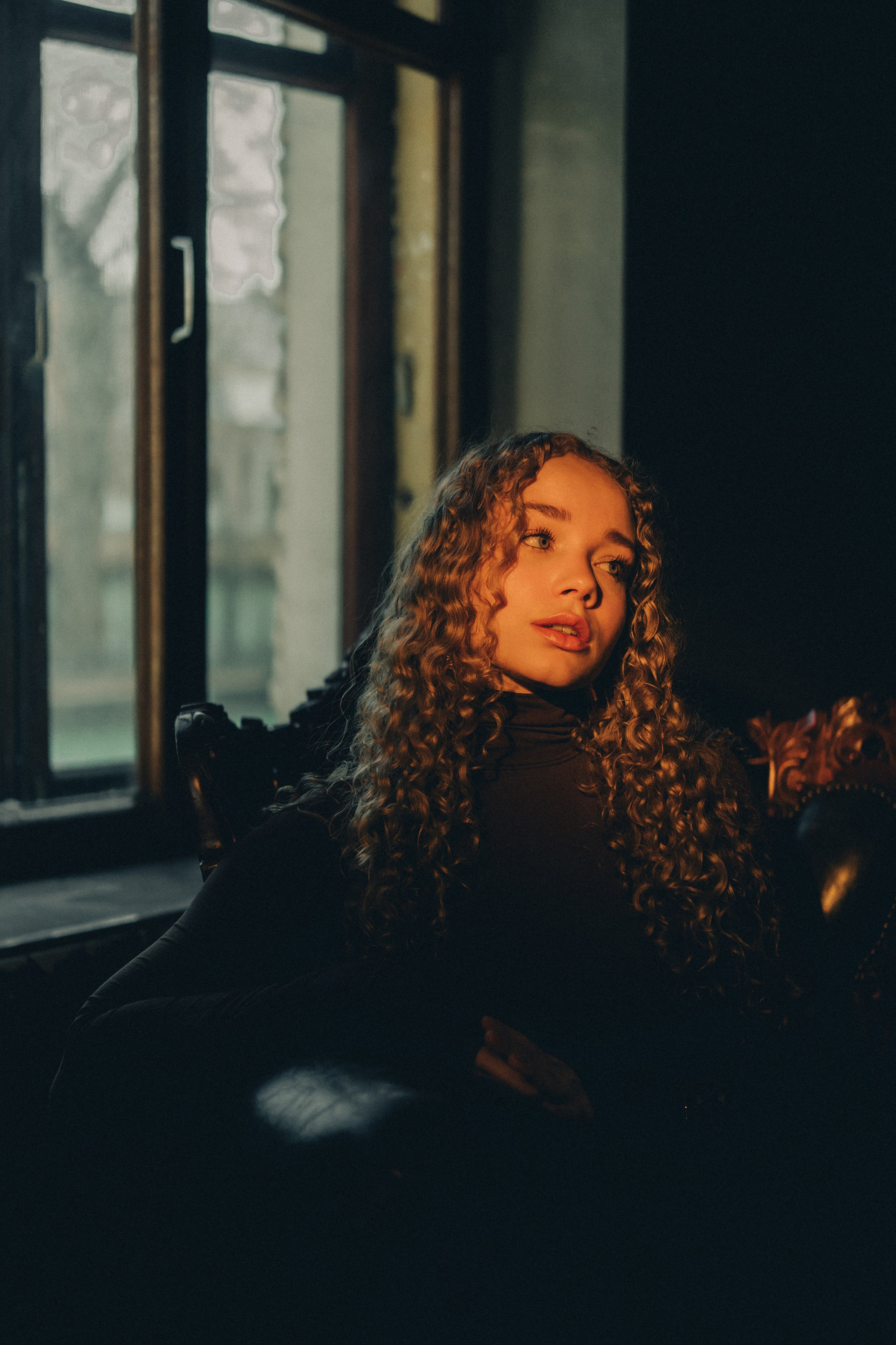 Леся | фотосессия в старинном особняке. Портретный фотограф Москва