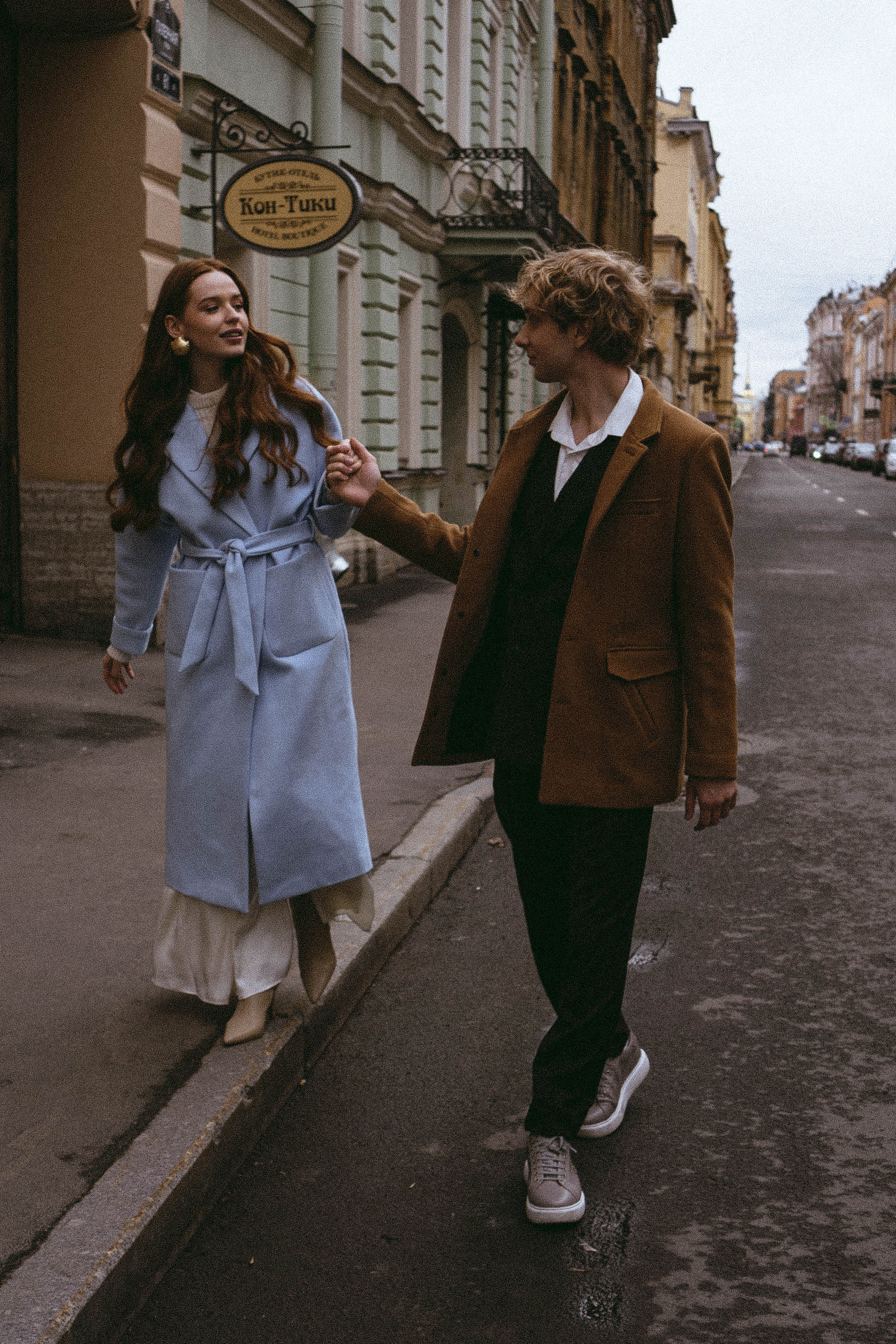 СВАДЕБНАЯ ПРОГУЛКА ПО ПЕТРОГРАДКЕ ВЕСНОЙ (ФОТОСЕССИИЯ ПАРЫ СВАДЕБНАЯ). Профессиональный фотограф, Санкт-Петербург — Виктория Богомолова