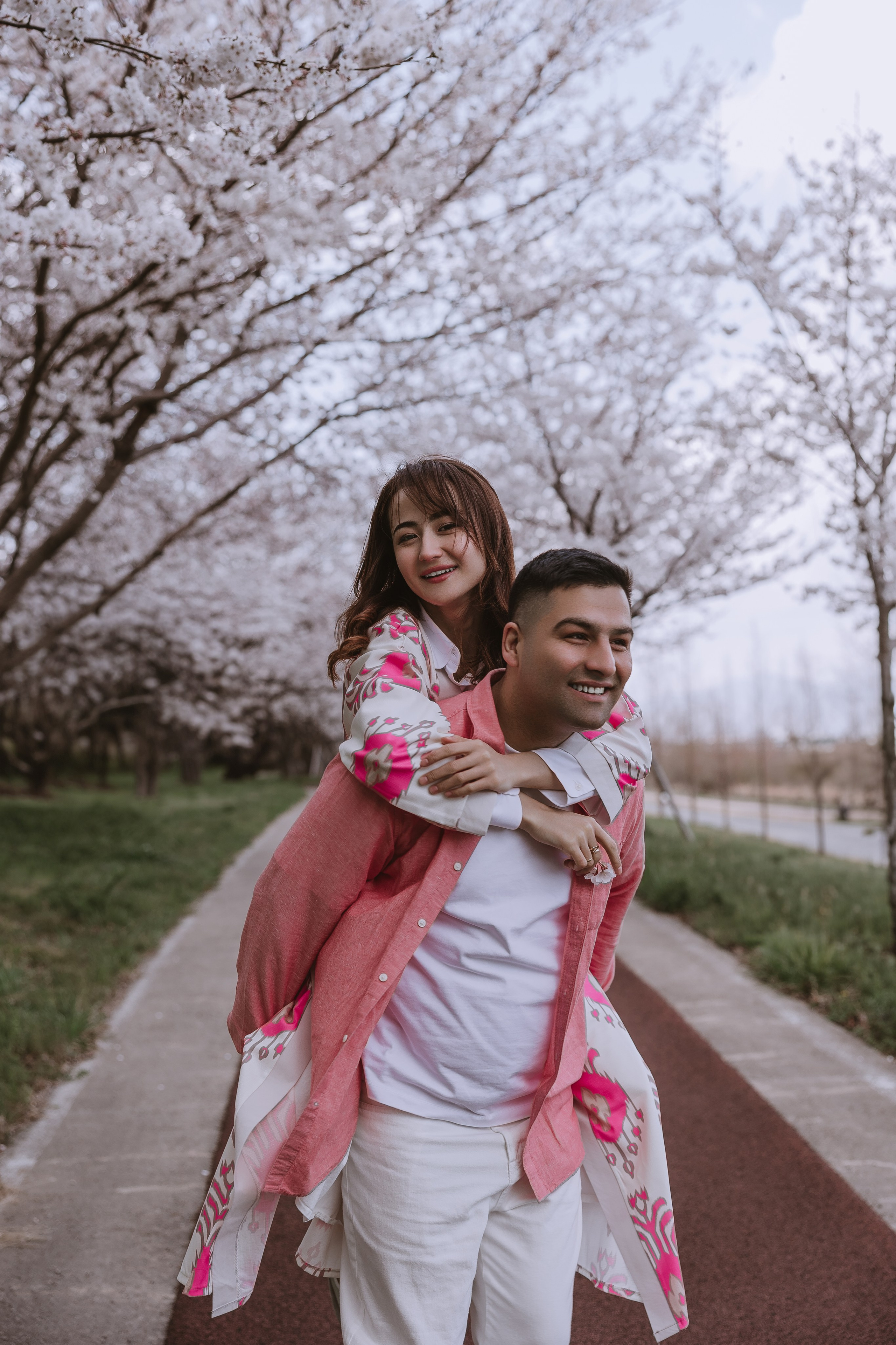 Романтическая прогулка в Пусане в сакуре. ВАШ ФОТОГРАФ В ПУСАНЕ (Южная Корея) Александра Ануфрий