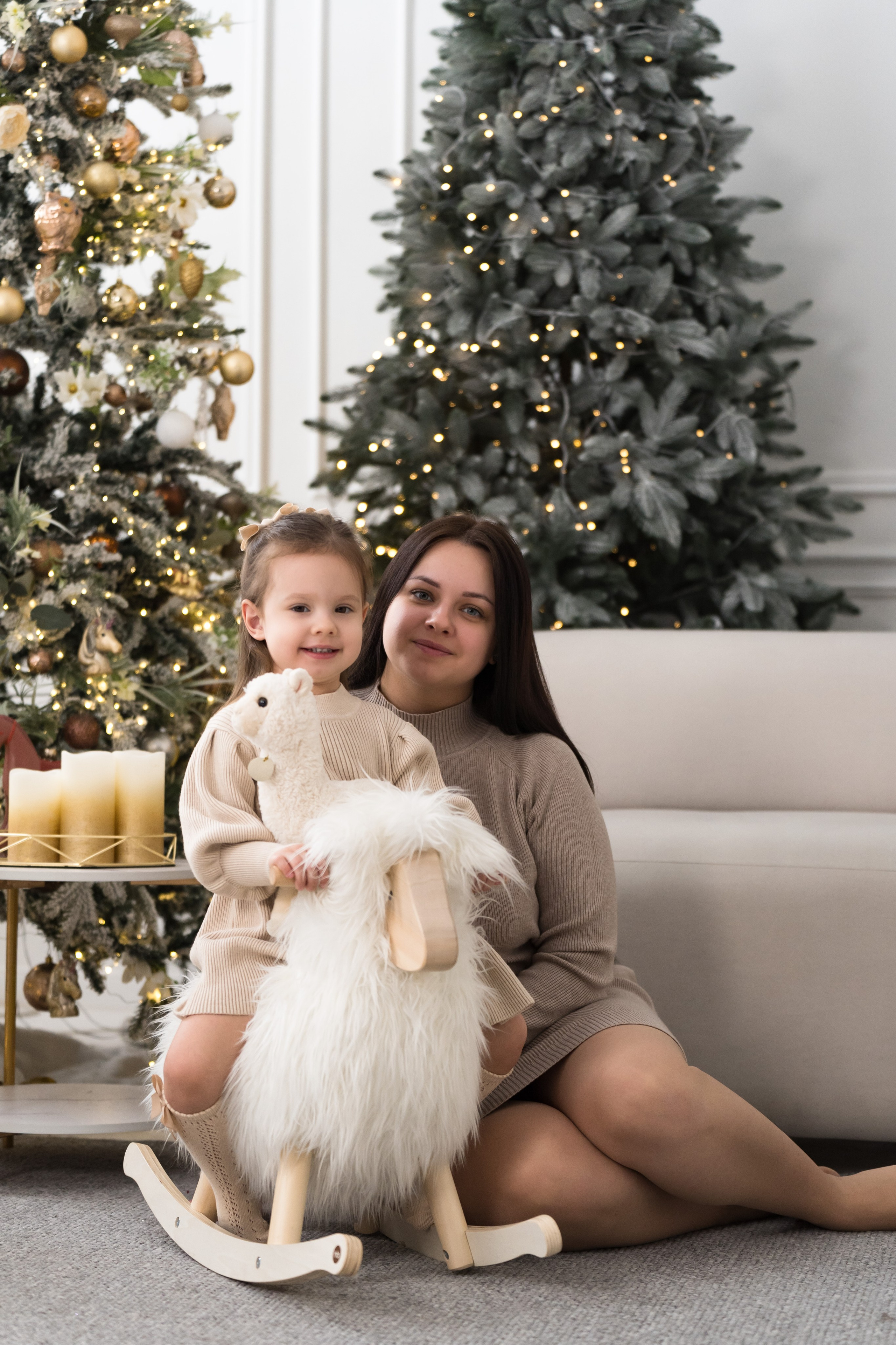 Фотосессия семейная в студии Фабрика для Евгении и Евы. Свадебный и семейный фотограф в Омске Белозерова Александра